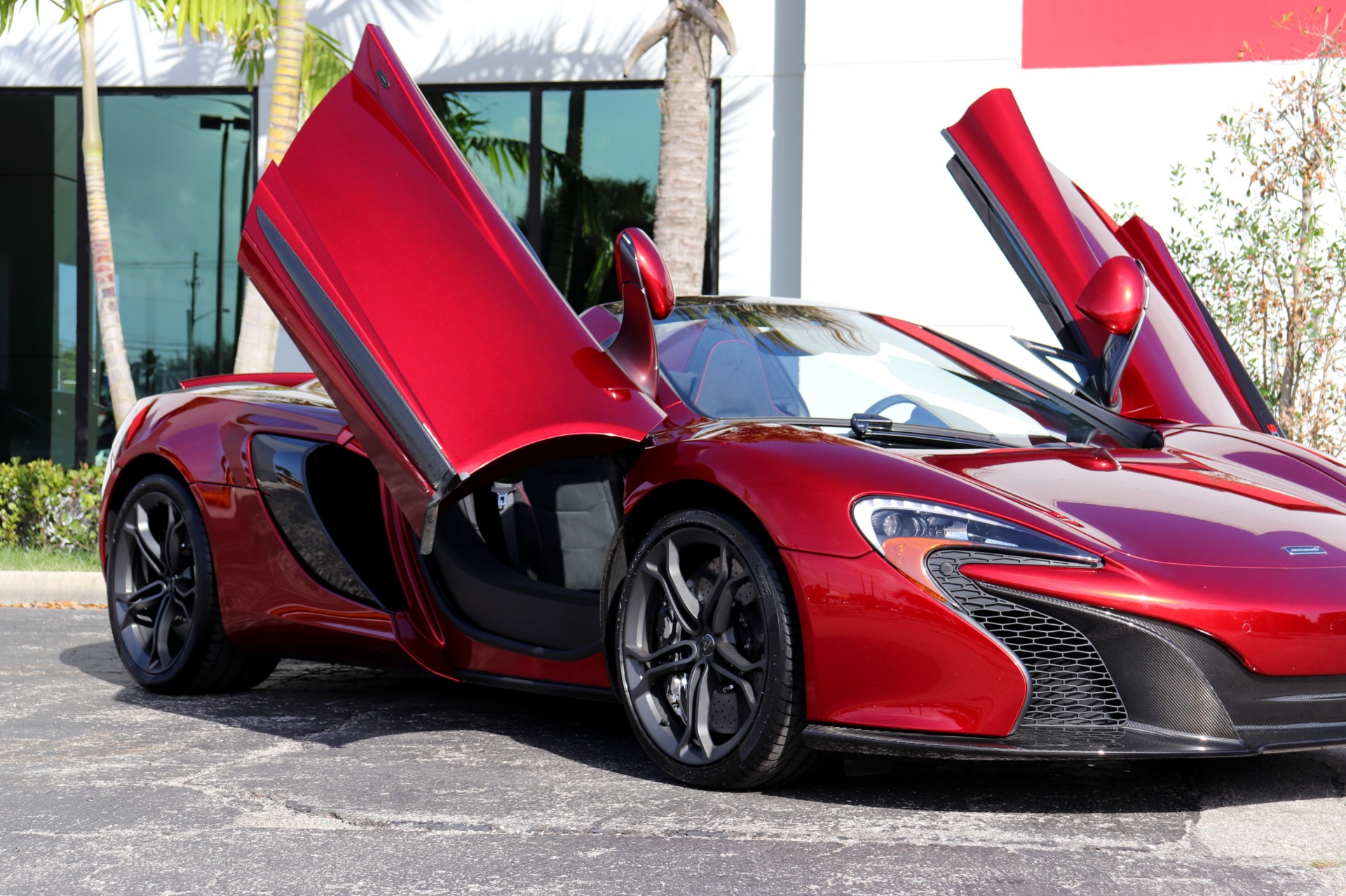 Used-2015-McLaren-650S-Spider