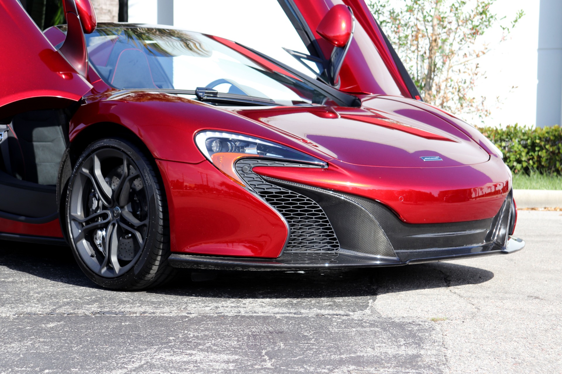 Used-2015-McLaren-650S-Spider
