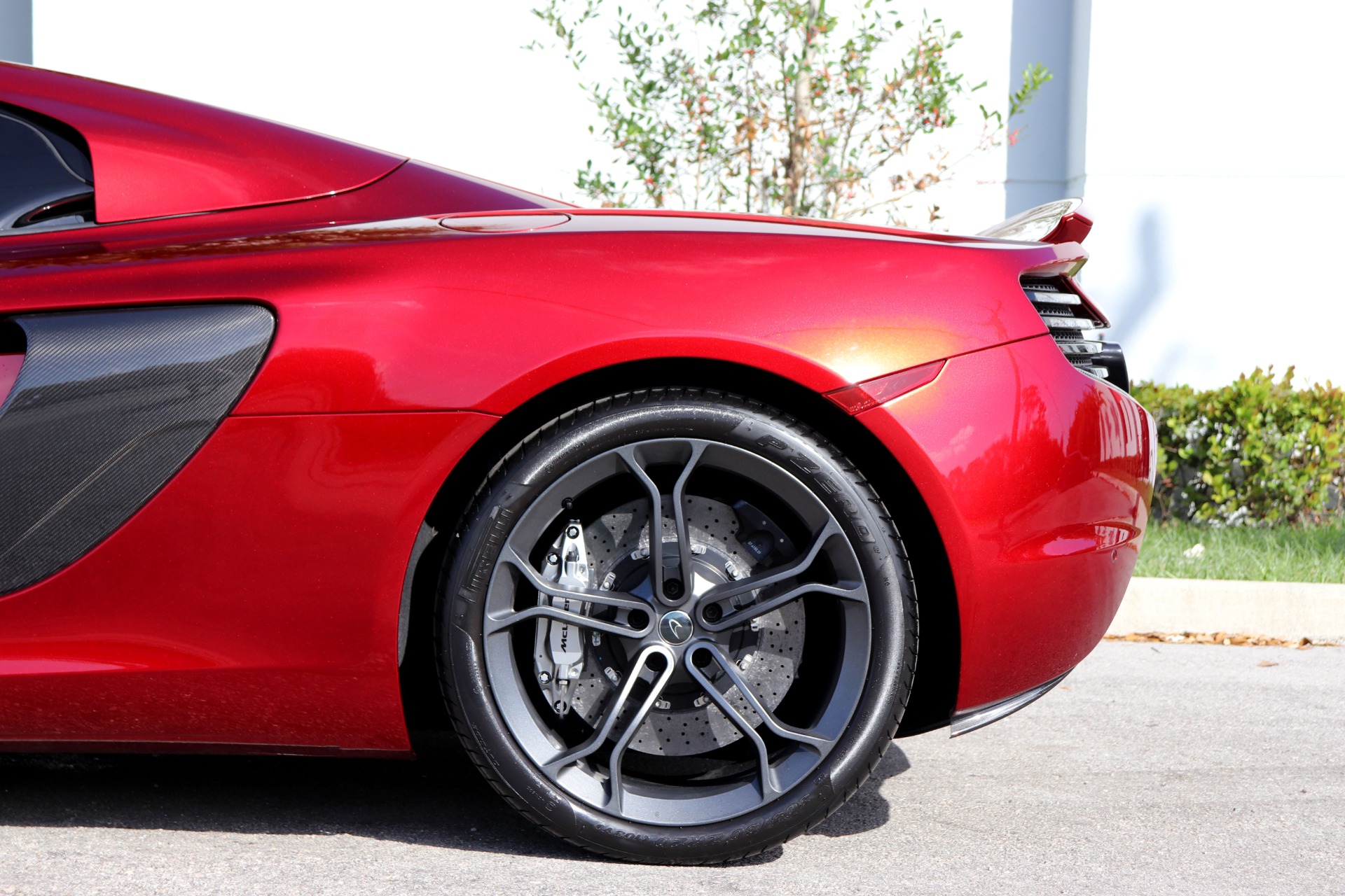 Used-2015-McLaren-650S-Spider