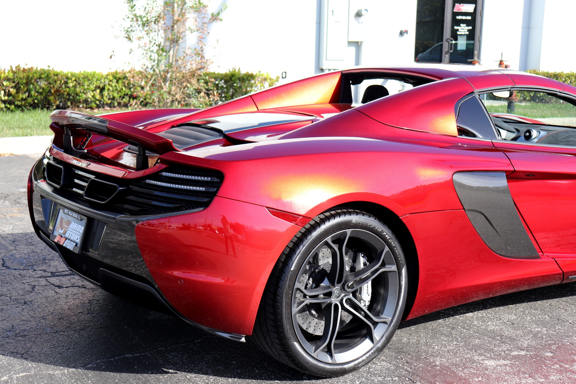 Used-2015-McLaren-650S-Spider