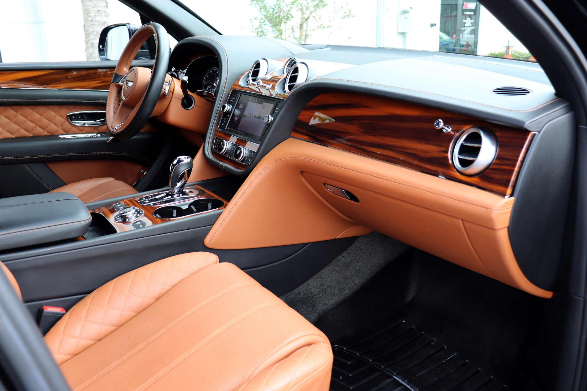 Used-2018-Bentley-Bentayga-W12-Signature-Edition