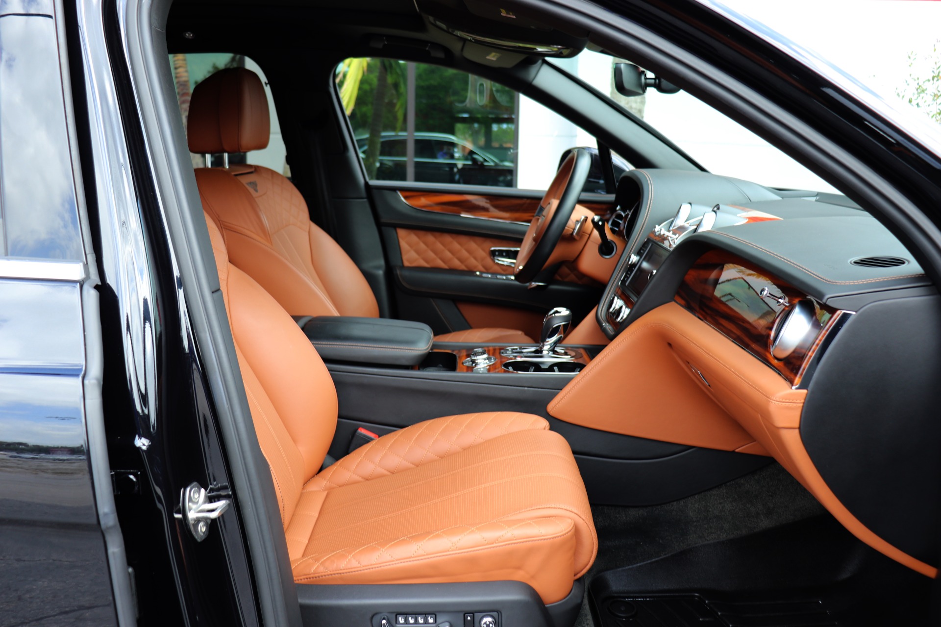 Used-2018-Bentley-Bentayga-W12-Signature-Edition