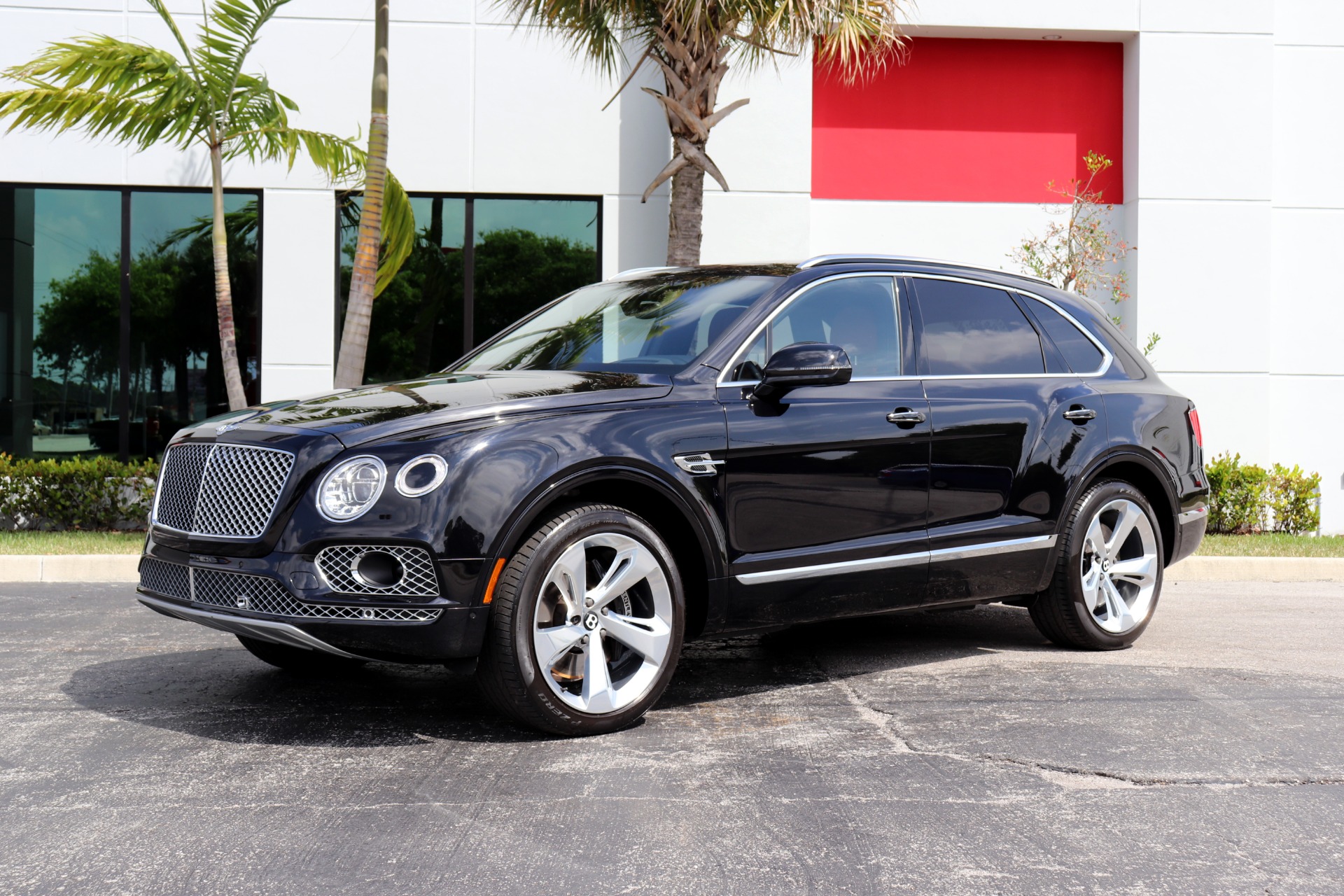 Used-2018-Bentley-Bentayga-W12-Signature-Edition