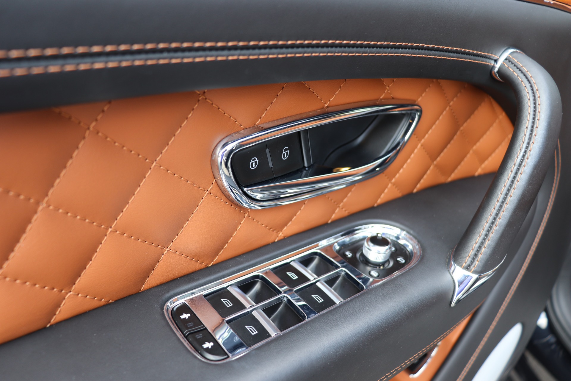 Used-2018-Bentley-Bentayga-W12-Signature-Edition