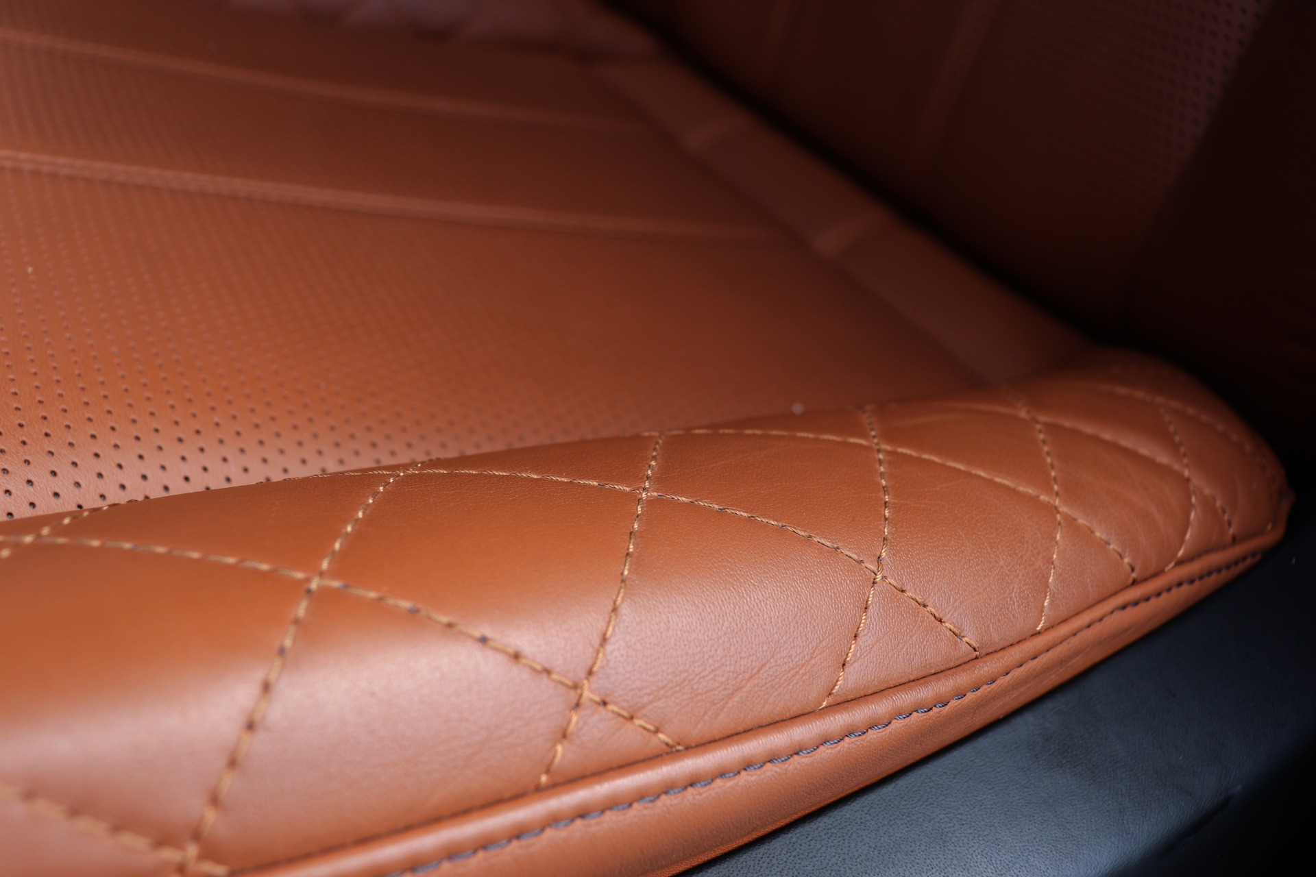 Used-2018-Bentley-Bentayga-W12-Signature-Edition