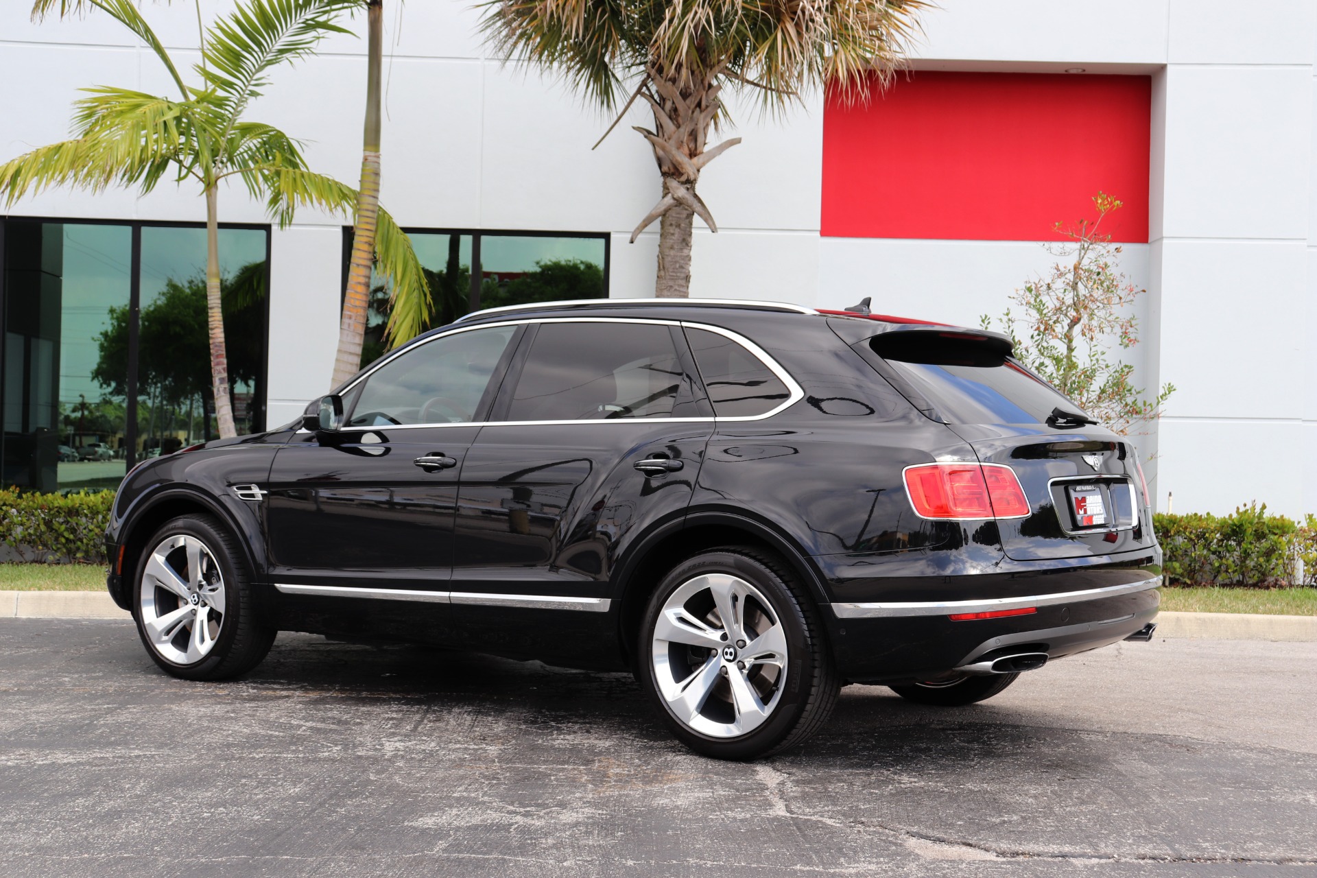 Used-2018-Bentley-Bentayga-W12-Signature-Edition