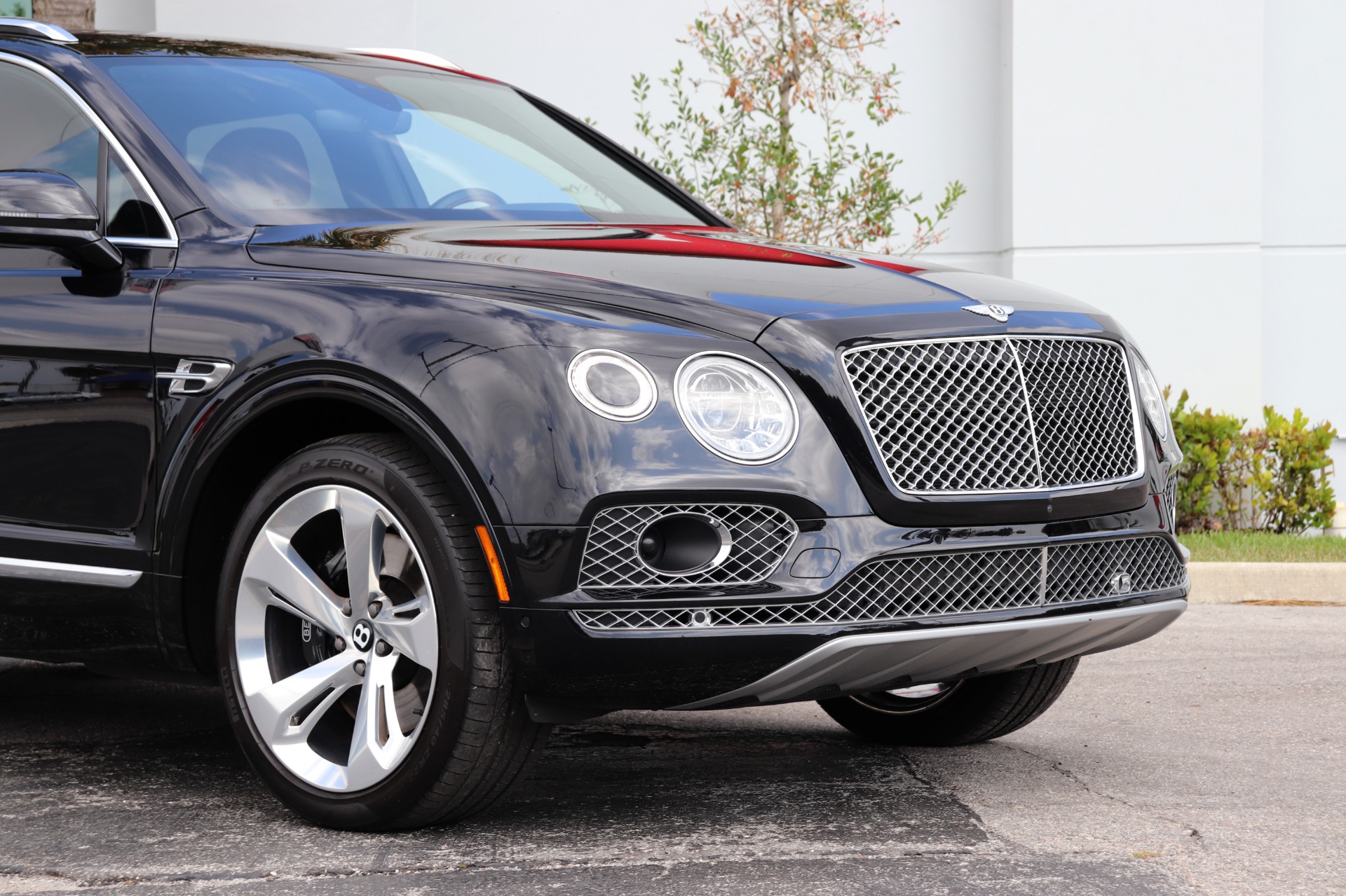 Used-2018-Bentley-Bentayga-W12-Signature-Edition