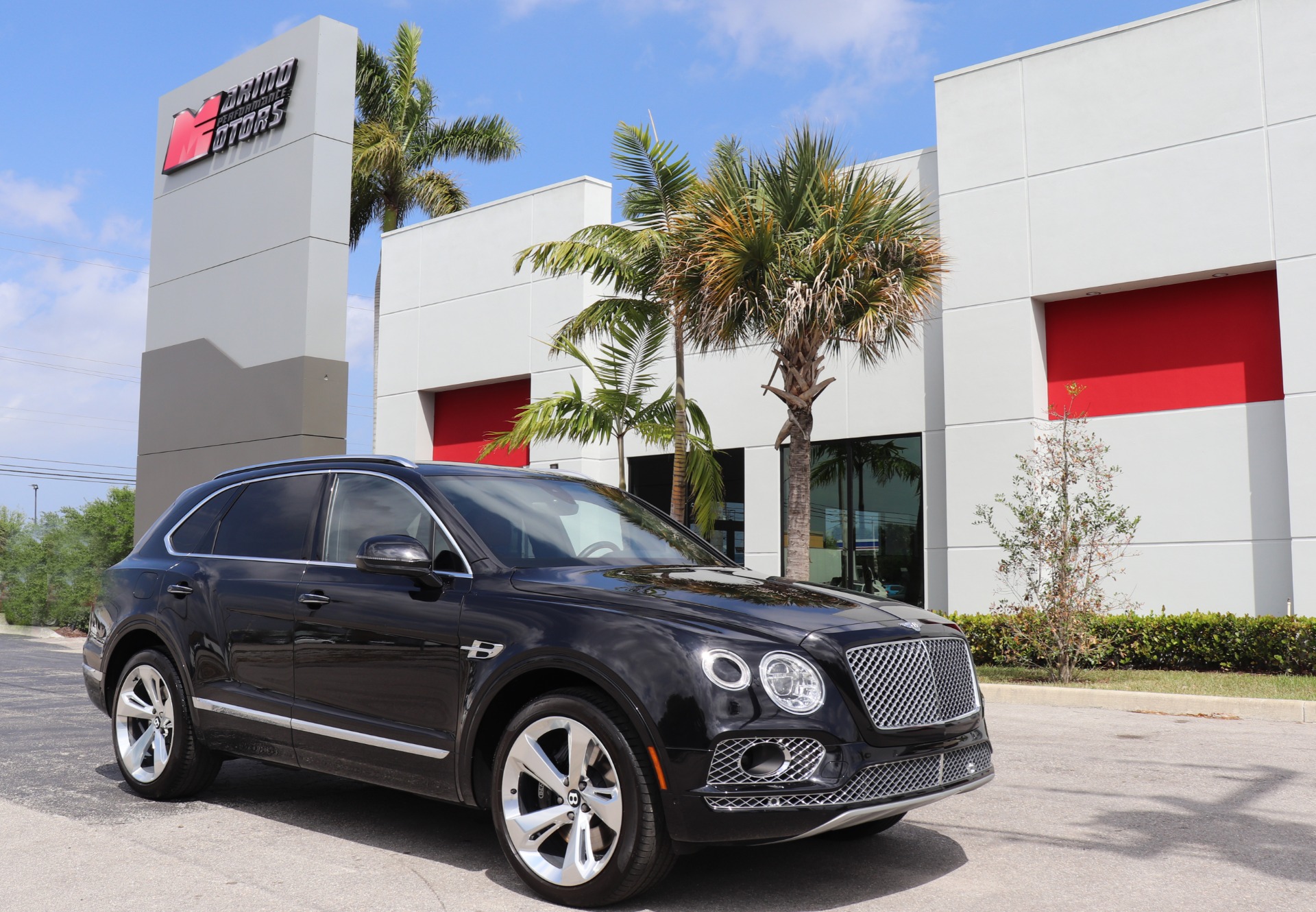 Used-2018-Bentley-Bentayga-W12-Signature-Edition