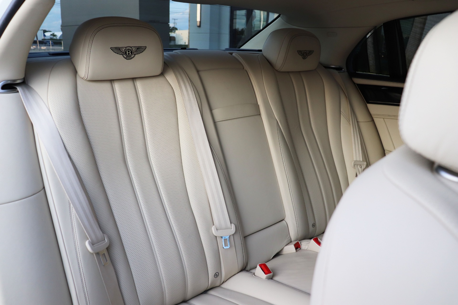 Used-2014-Bentley-Flying-Spur