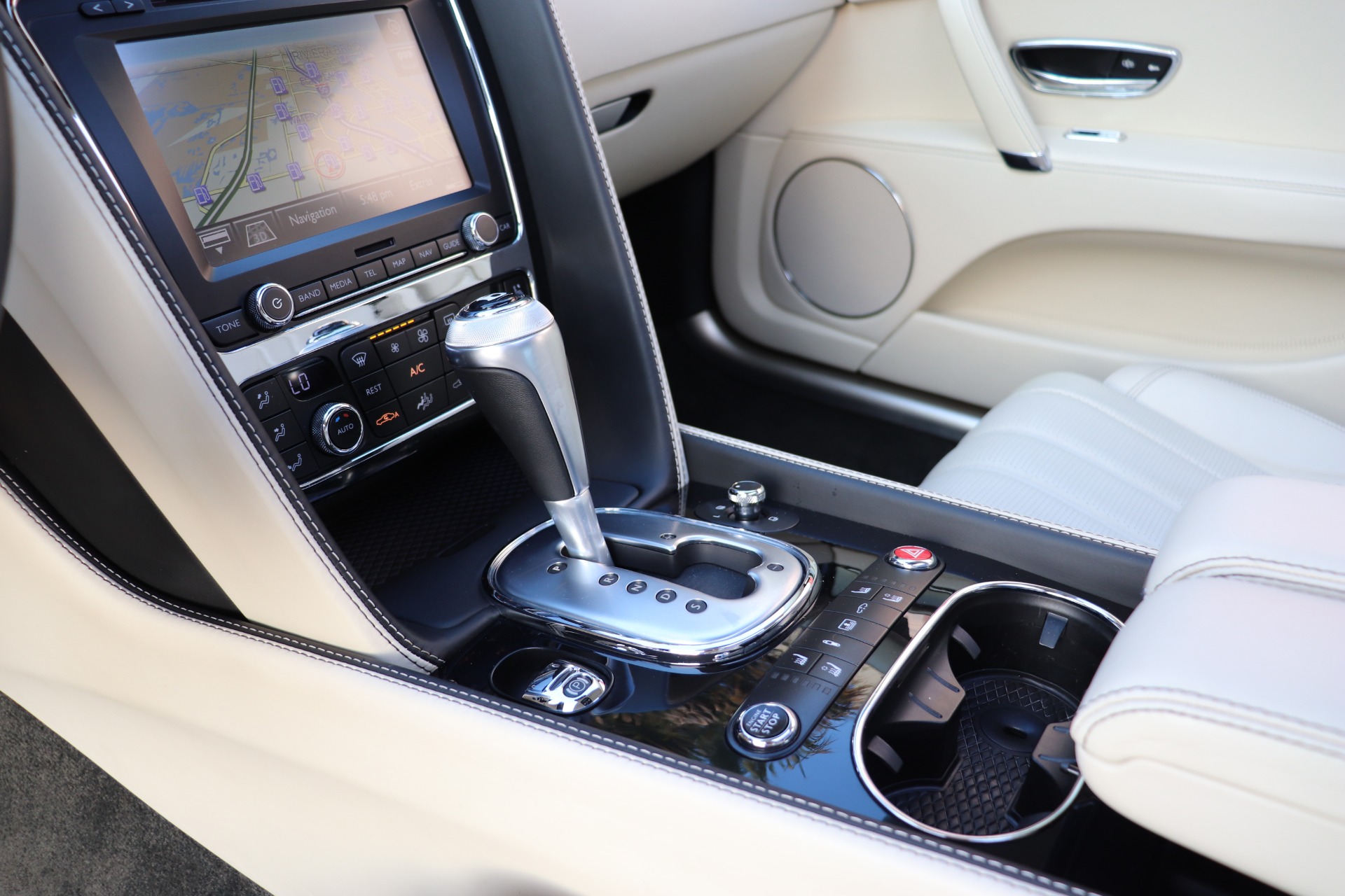 Used-2014-Bentley-Flying-Spur