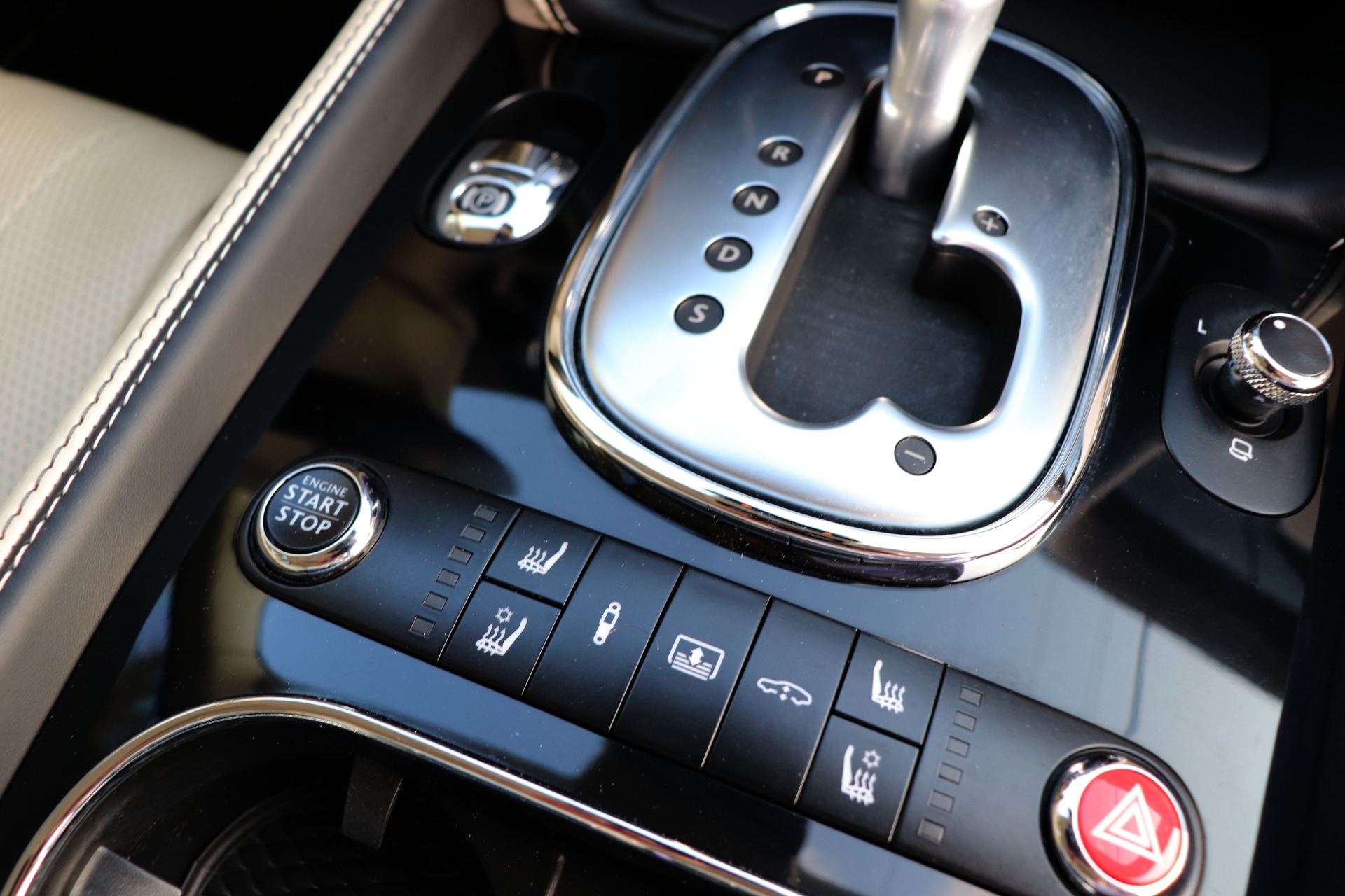 Used-2014-Bentley-Flying-Spur