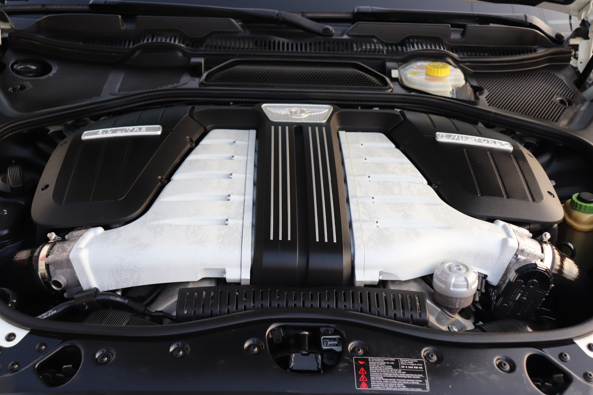 Used-2014-Bentley-Flying-Spur