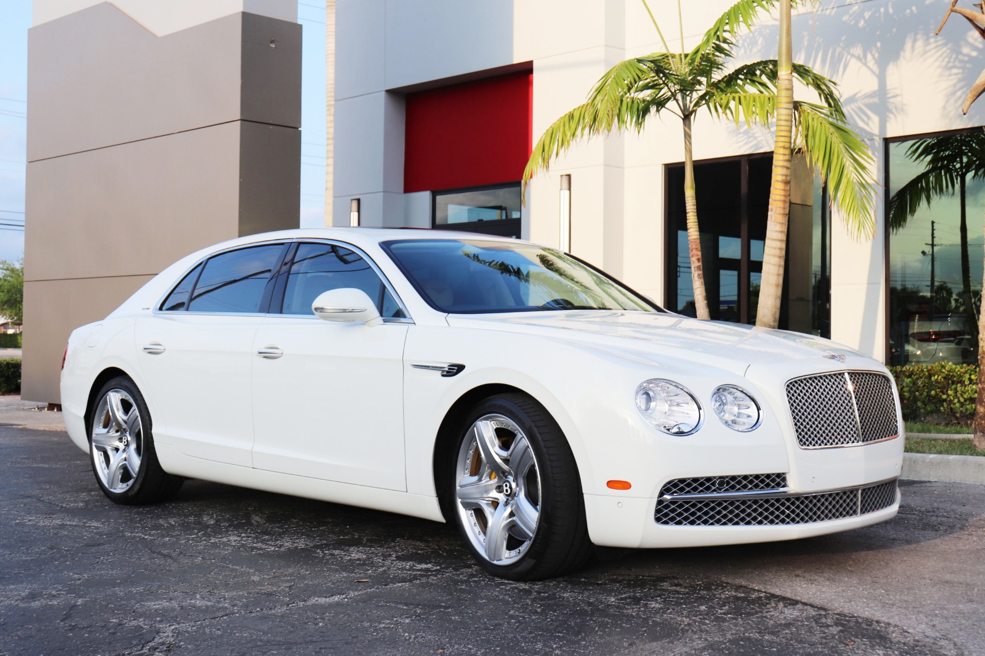 Used-2014-Bentley-Flying-Spur