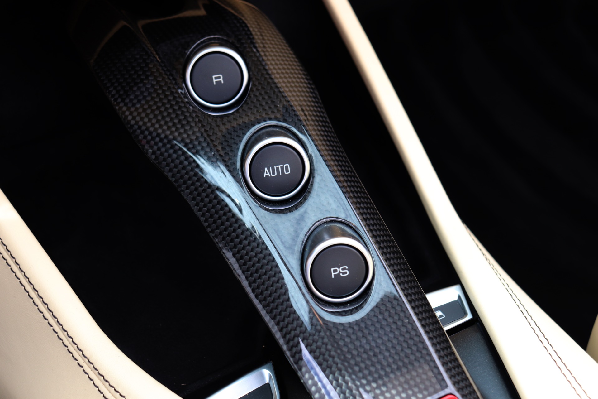 Used-2015-Ferrari-California-T