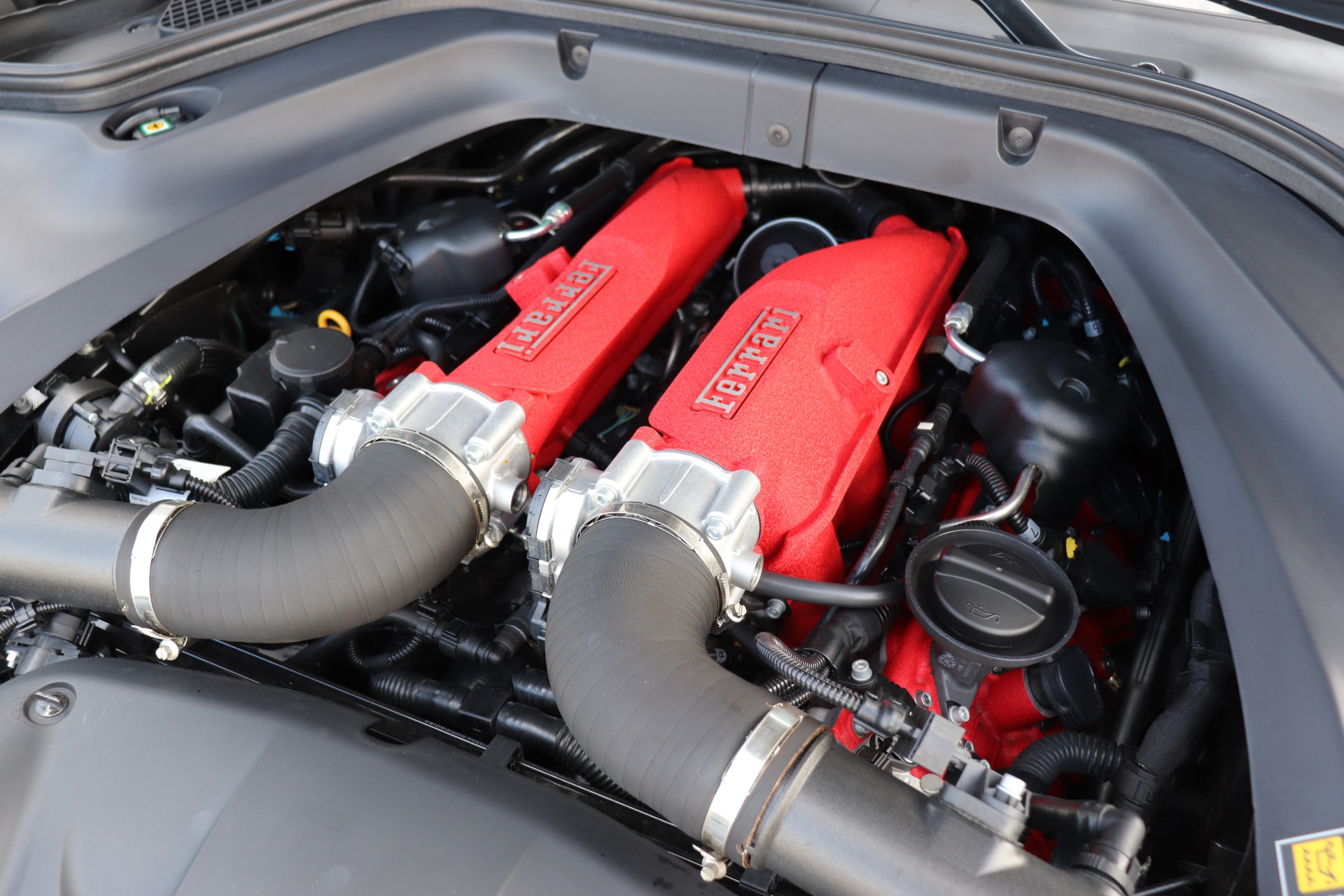 Used-2015-Ferrari-California-T