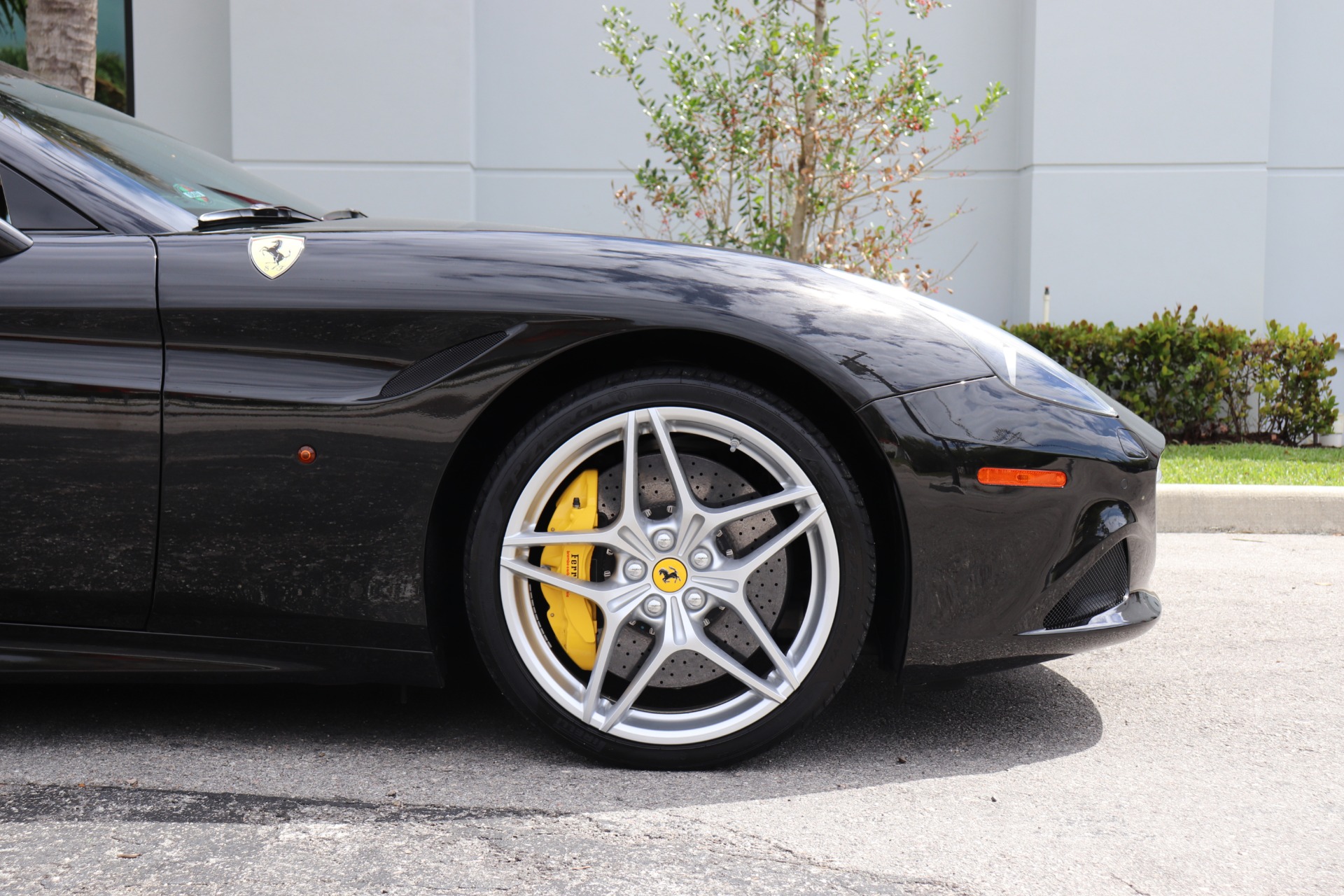Used-2015-Ferrari-California-T