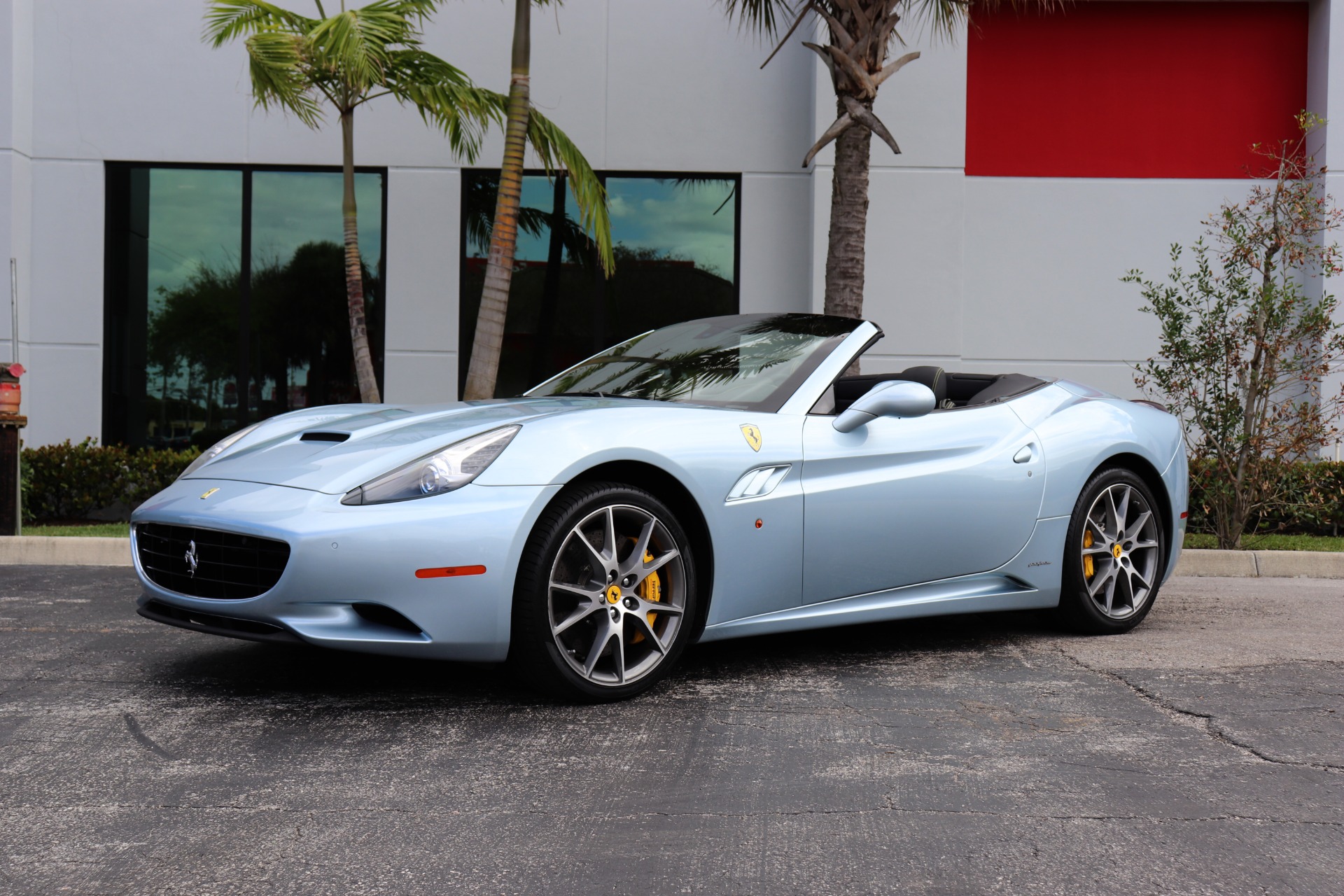 Used-2013-Ferrari-California