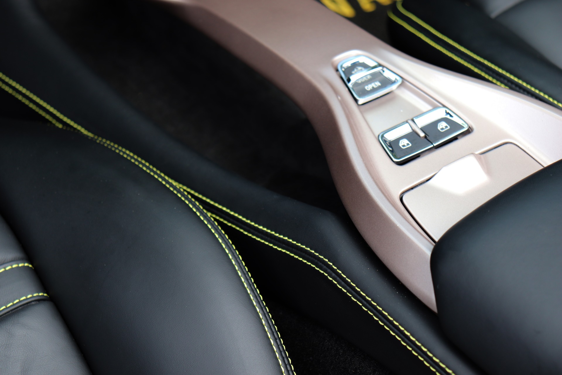 Used-2013-Ferrari-California