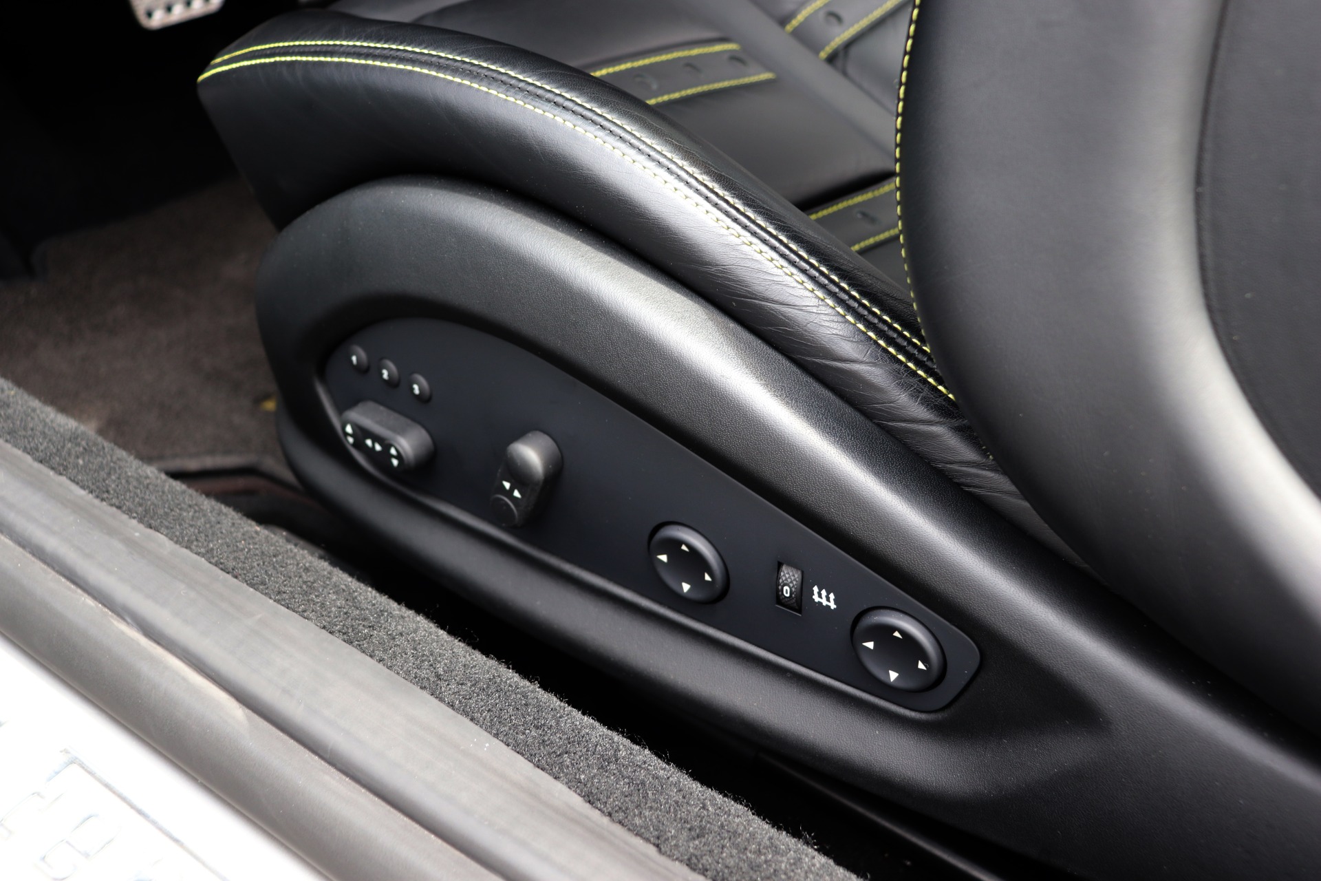 Used-2013-Ferrari-California