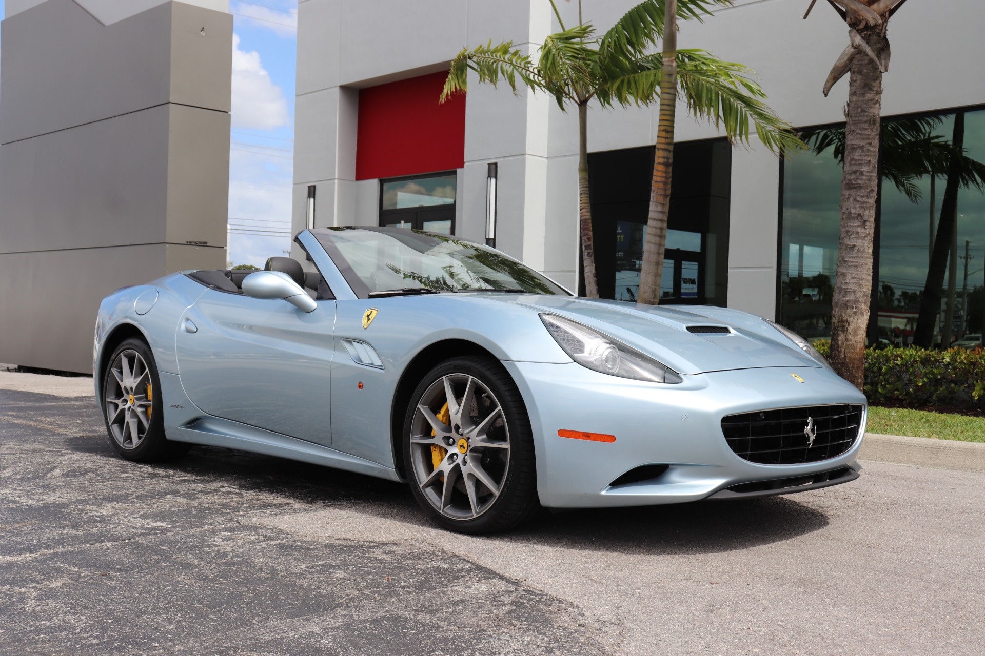 Used-2013-Ferrari-California