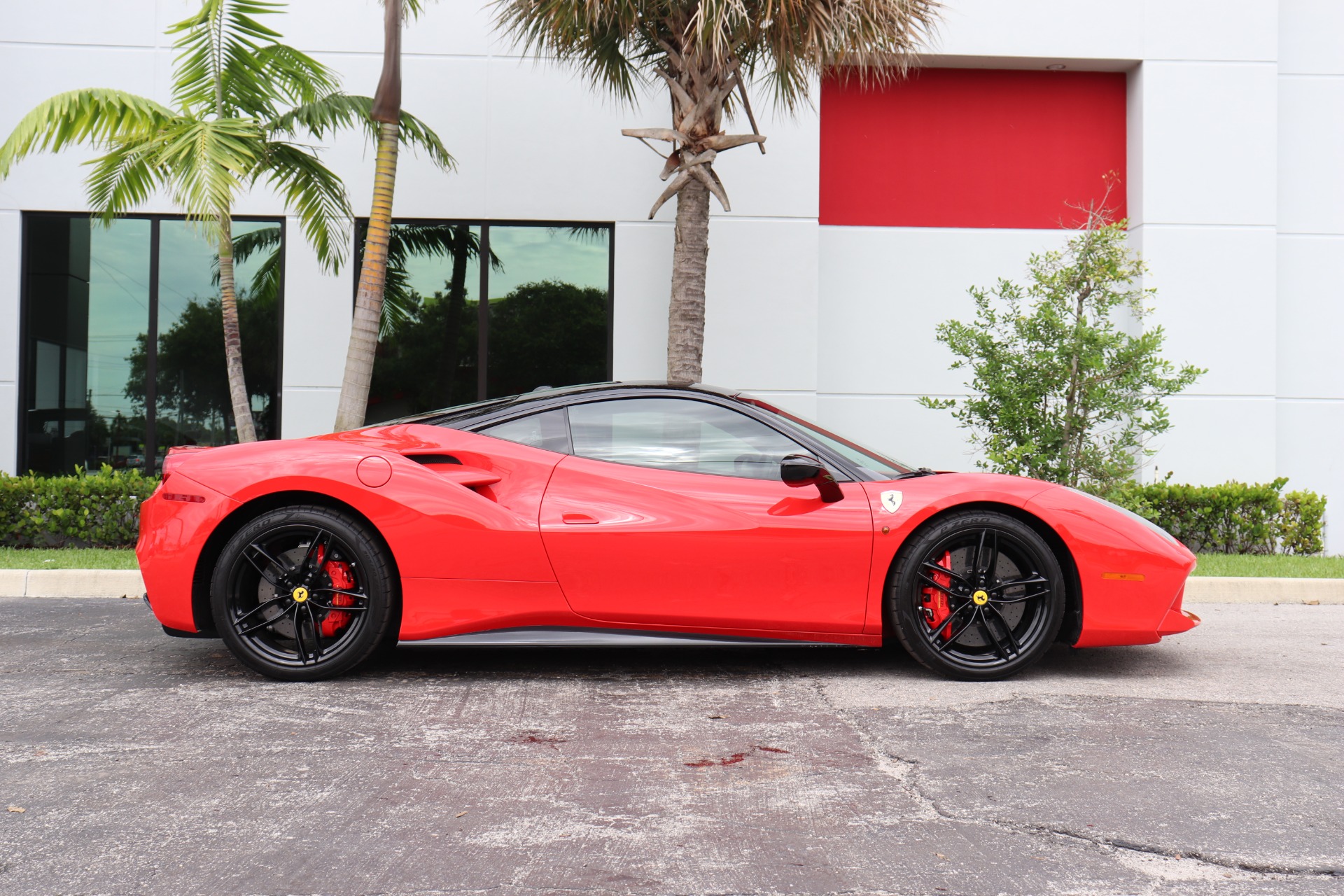 Used-2017-Ferrari-488-GTB