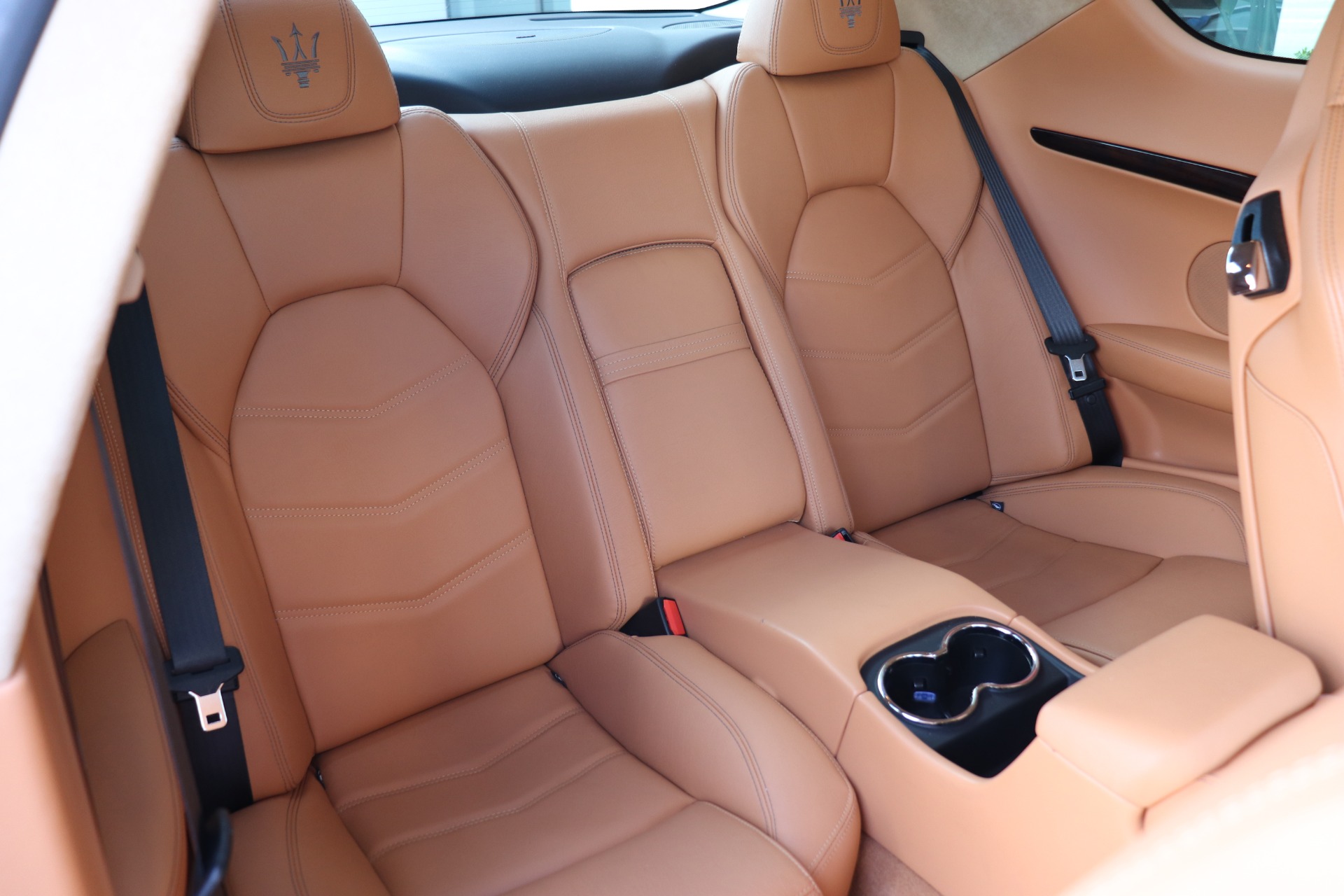 Used-2016-Maserati-GranTurismo-Sport