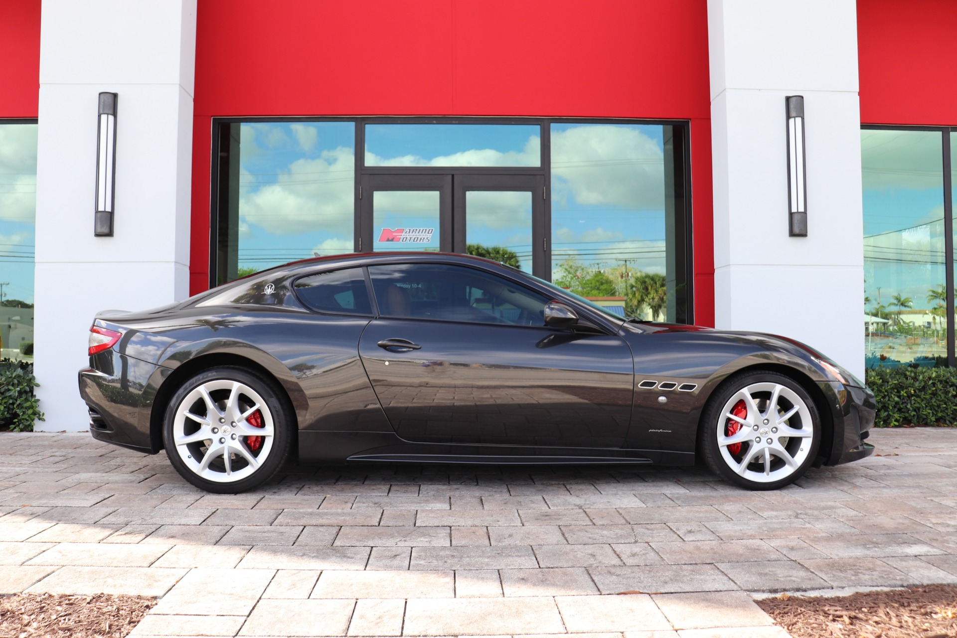 Used-2016-Maserati-GranTurismo-Sport