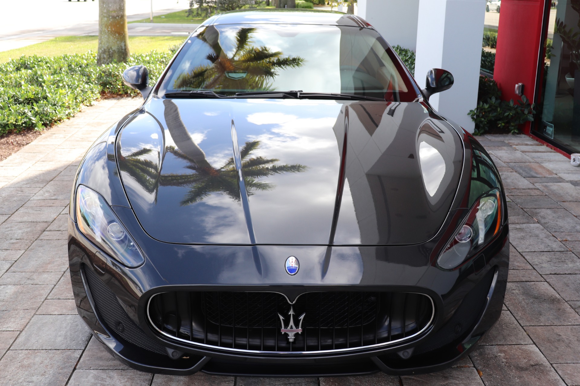 Used-2016-Maserati-GranTurismo-Sport
