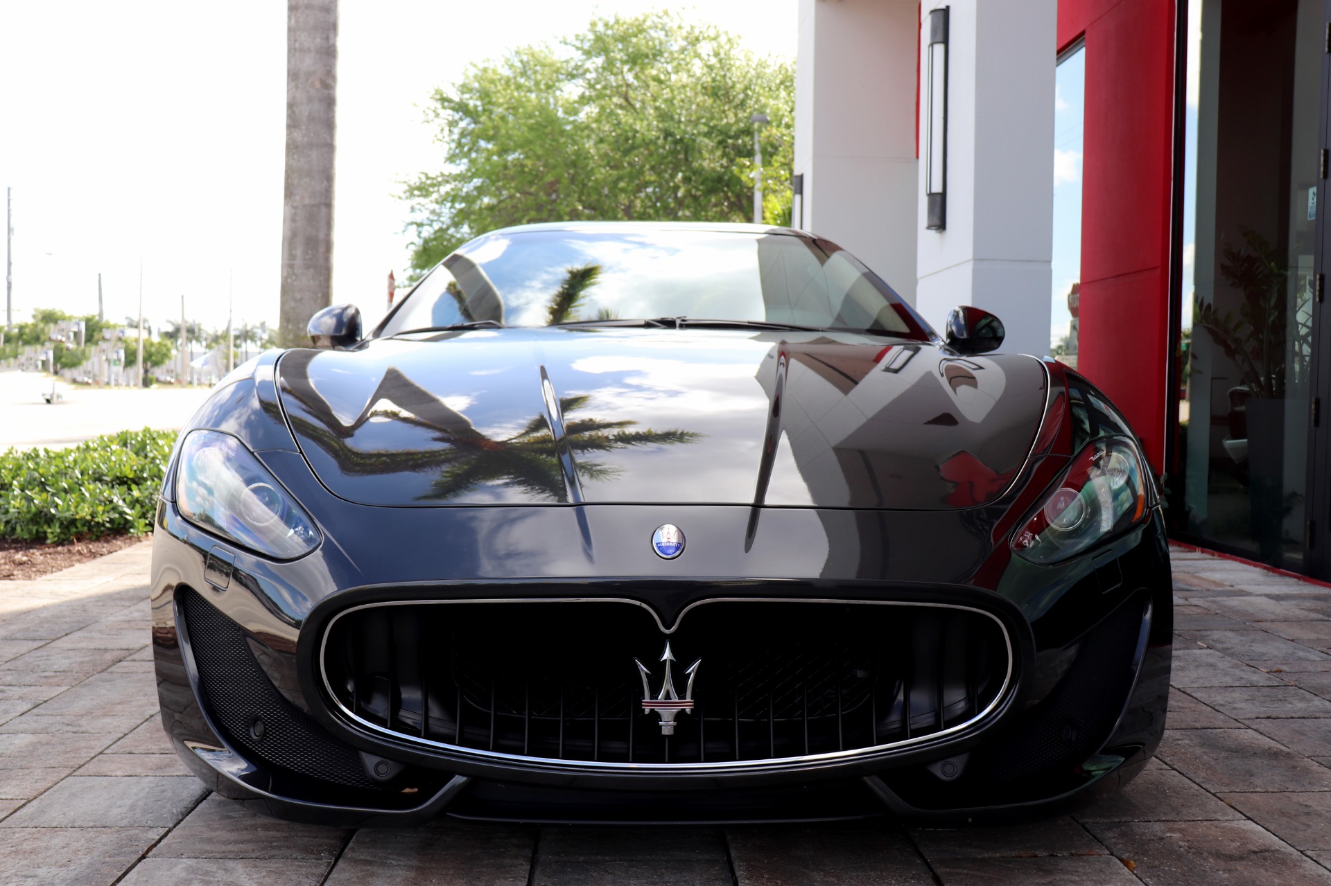 Used-2016-Maserati-GranTurismo-Sport