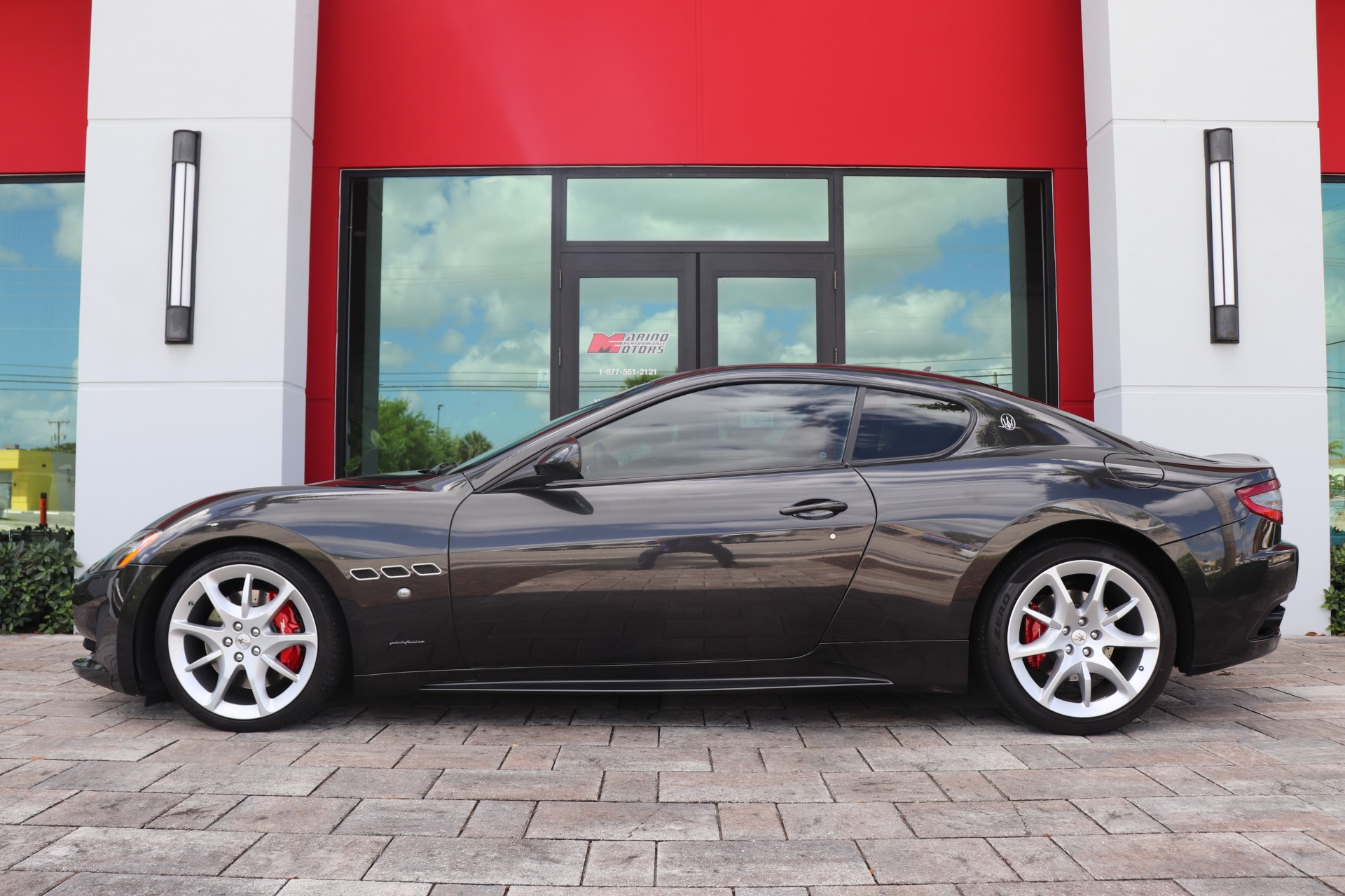 Used-2016-Maserati-GranTurismo-Sport