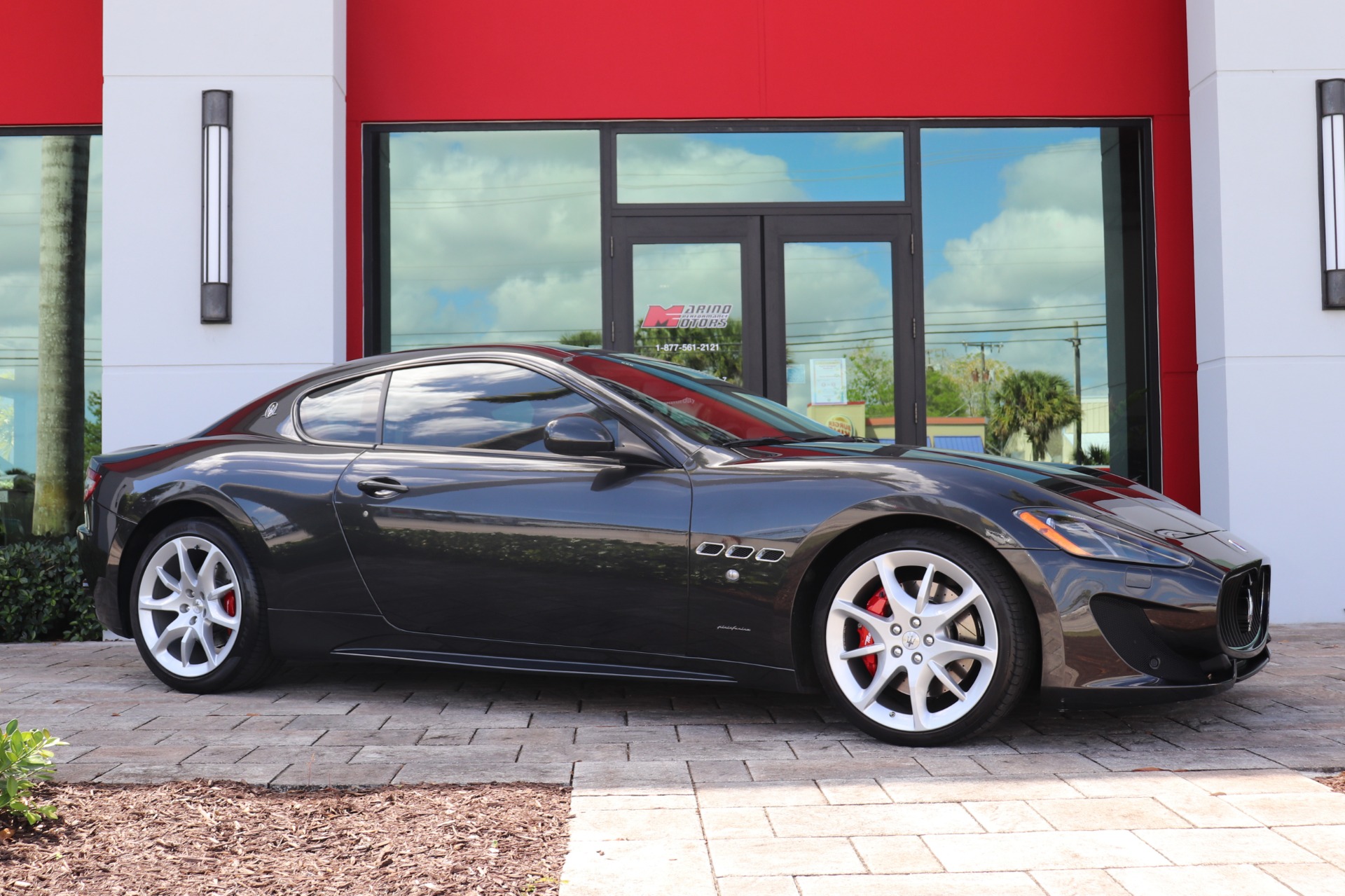 Used-2016-Maserati-GranTurismo-Sport