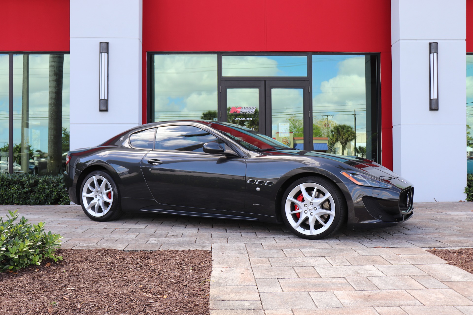 Used-2016-Maserati-GranTurismo-Sport