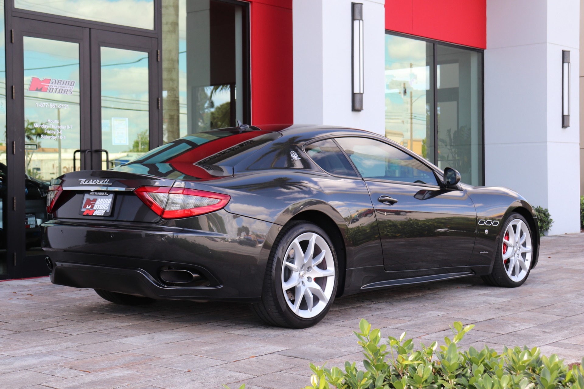Used-2016-Maserati-GranTurismo-Sport