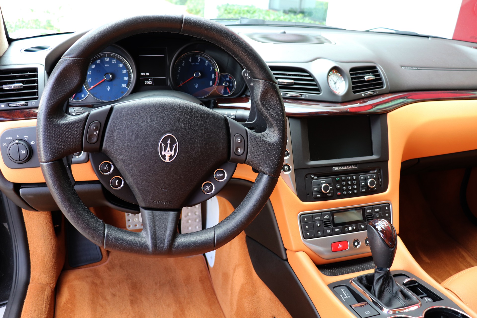 Used-2016-Maserati-GranTurismo-Sport