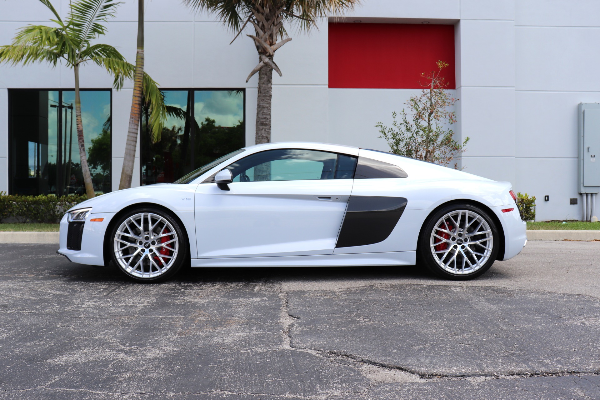 Used-2017-Audi-R8-52-quattro-V10