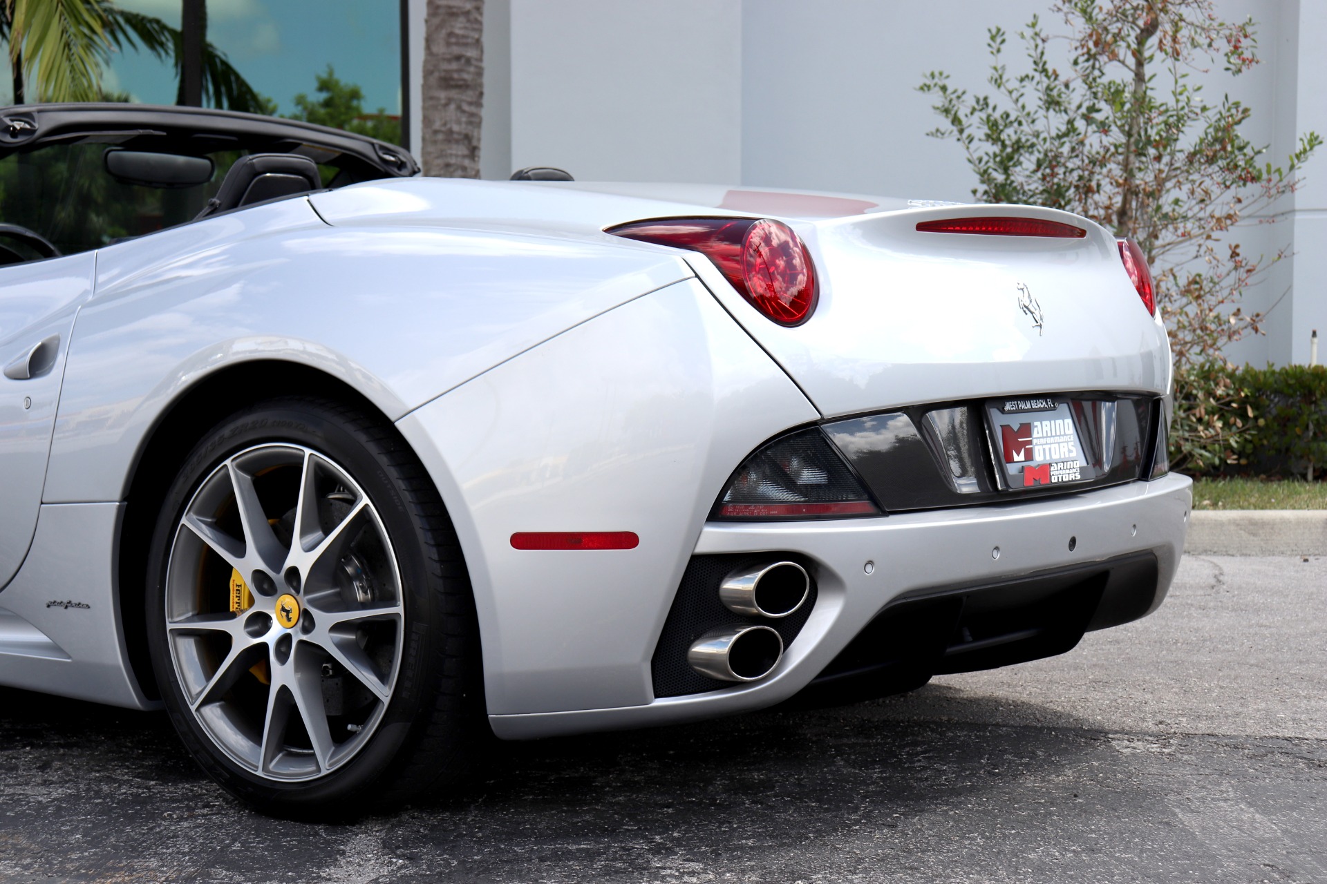 Used-2012-Ferrari-California