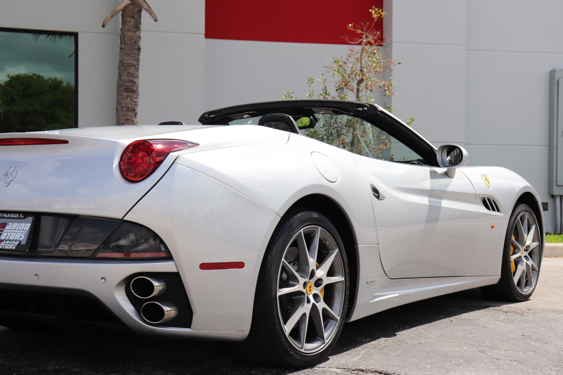 Used-2012-Ferrari-California