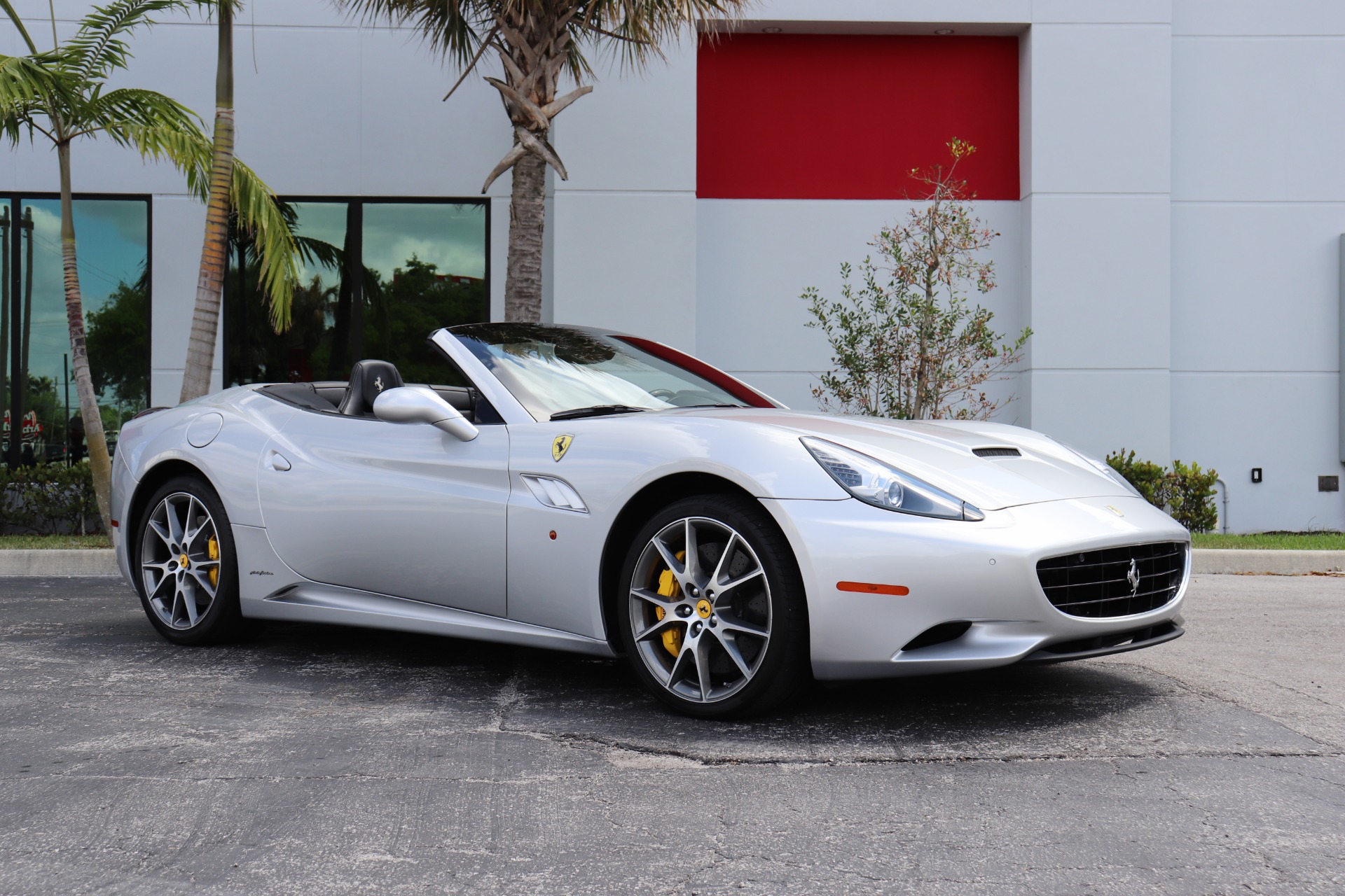 Used-2012-Ferrari-California