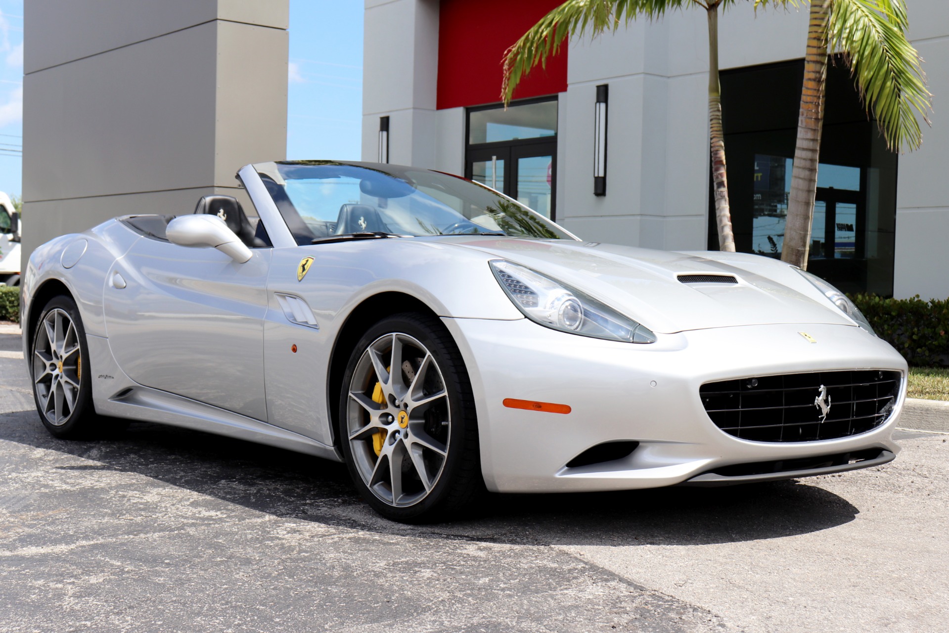 Used-2012-Ferrari-California