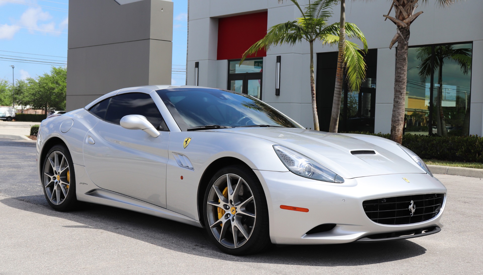 Used-2012-Ferrari-California