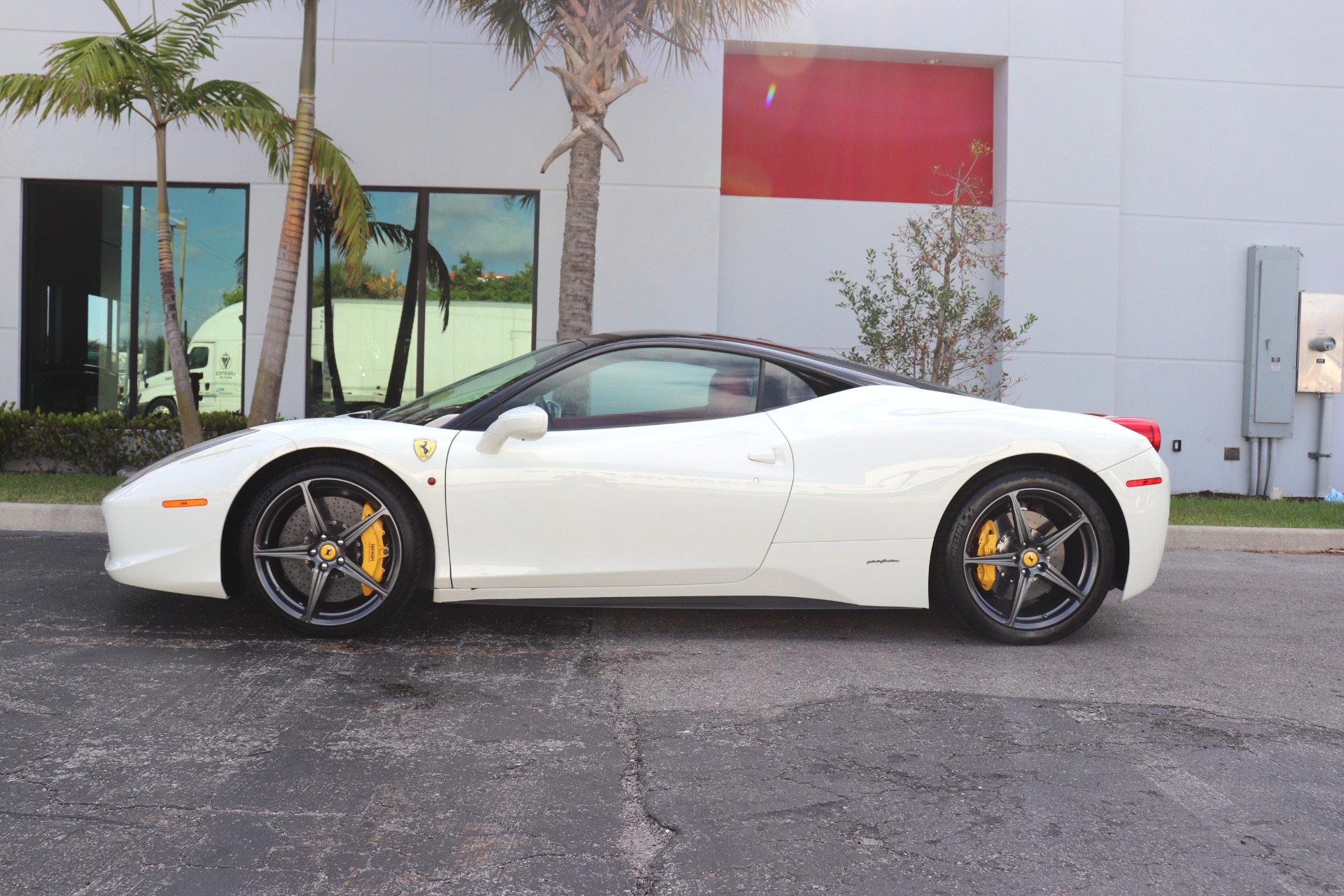 Used-2013-Ferrari-458-Italia