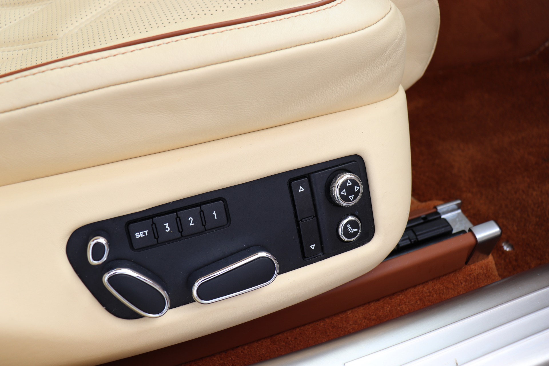 Used-2016-Bentley-Flying-Spur-W12