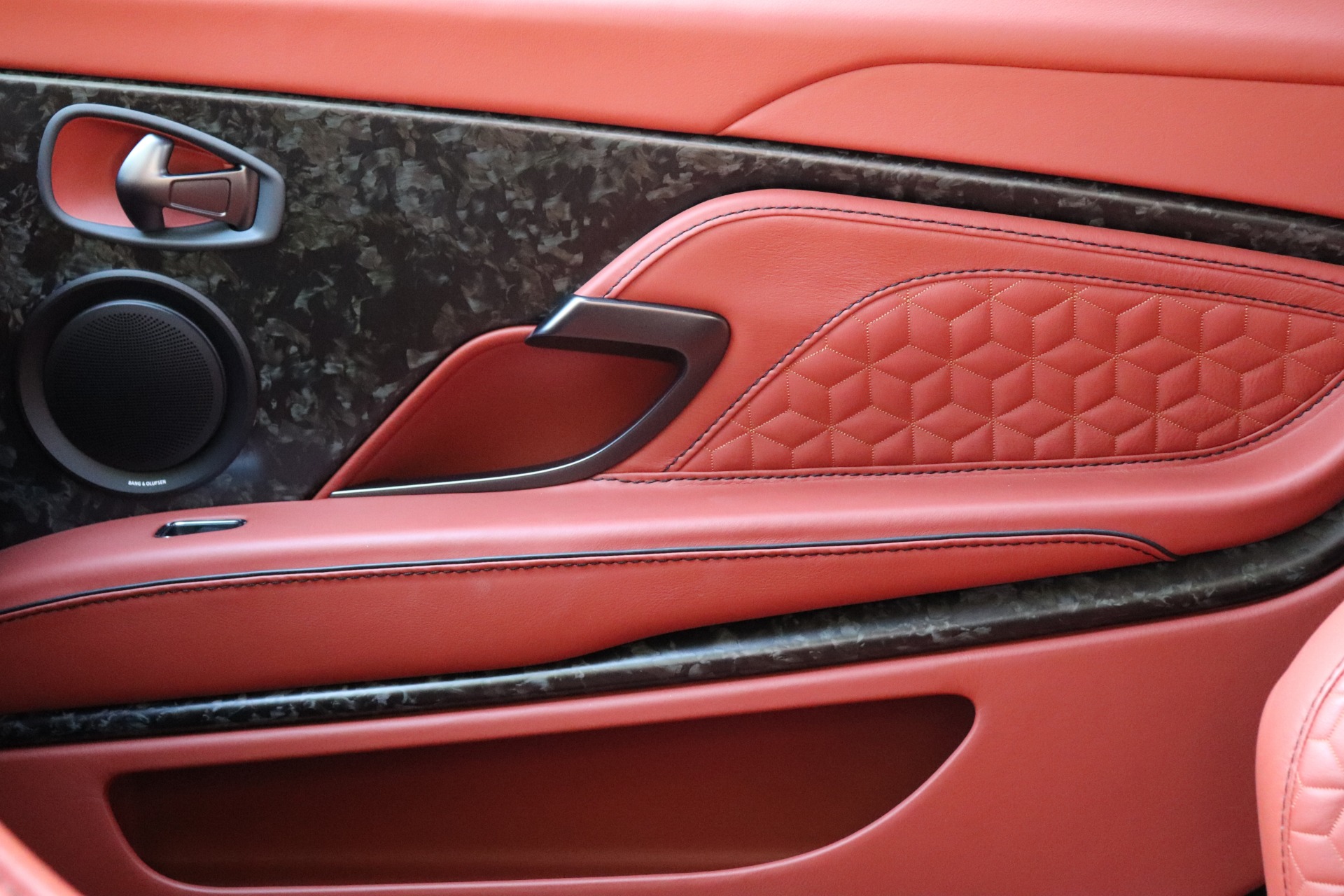 Used-2019-Aston-Martin-DBS-Superleggera