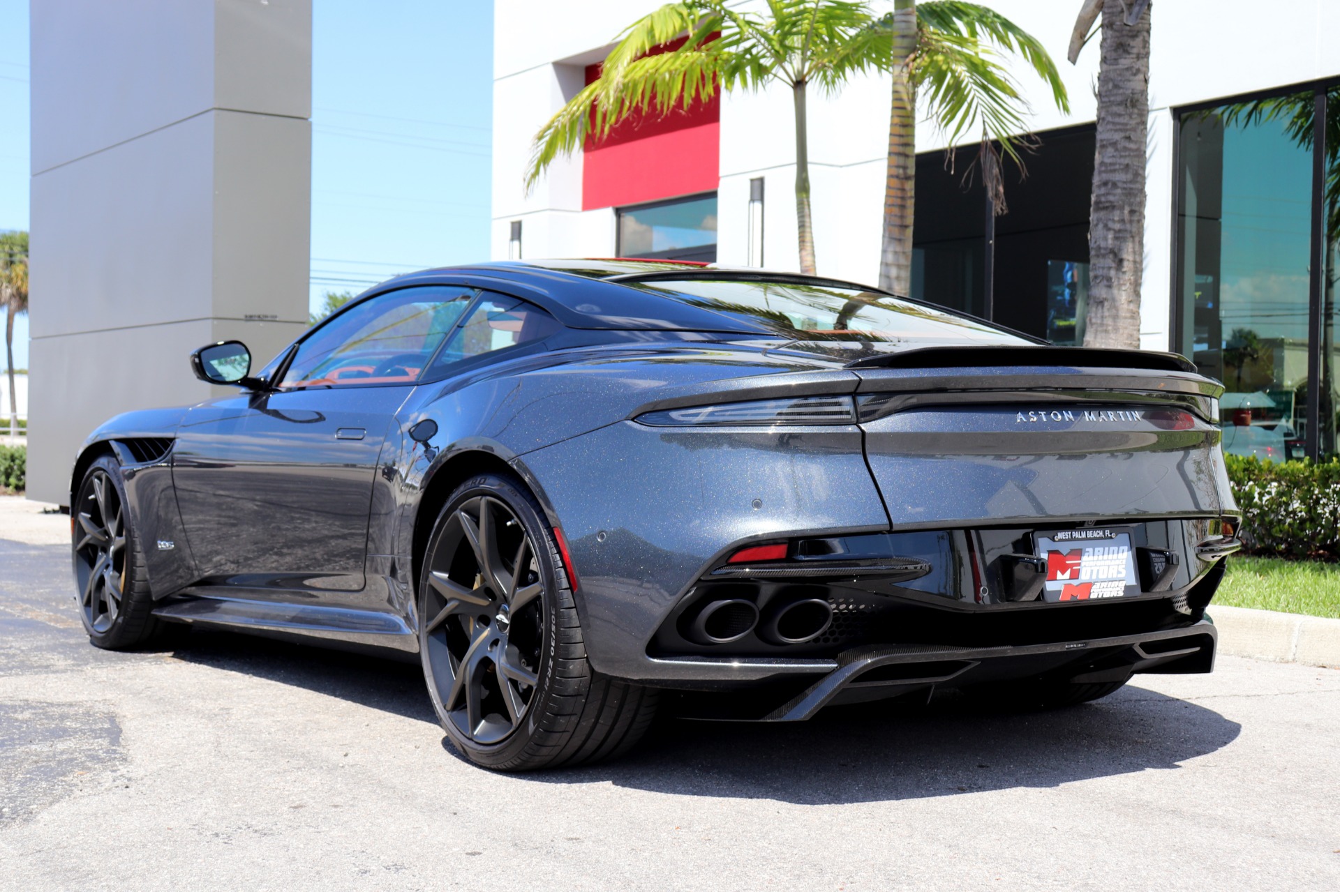 Used-2019-Aston-Martin-DBS-Superleggera