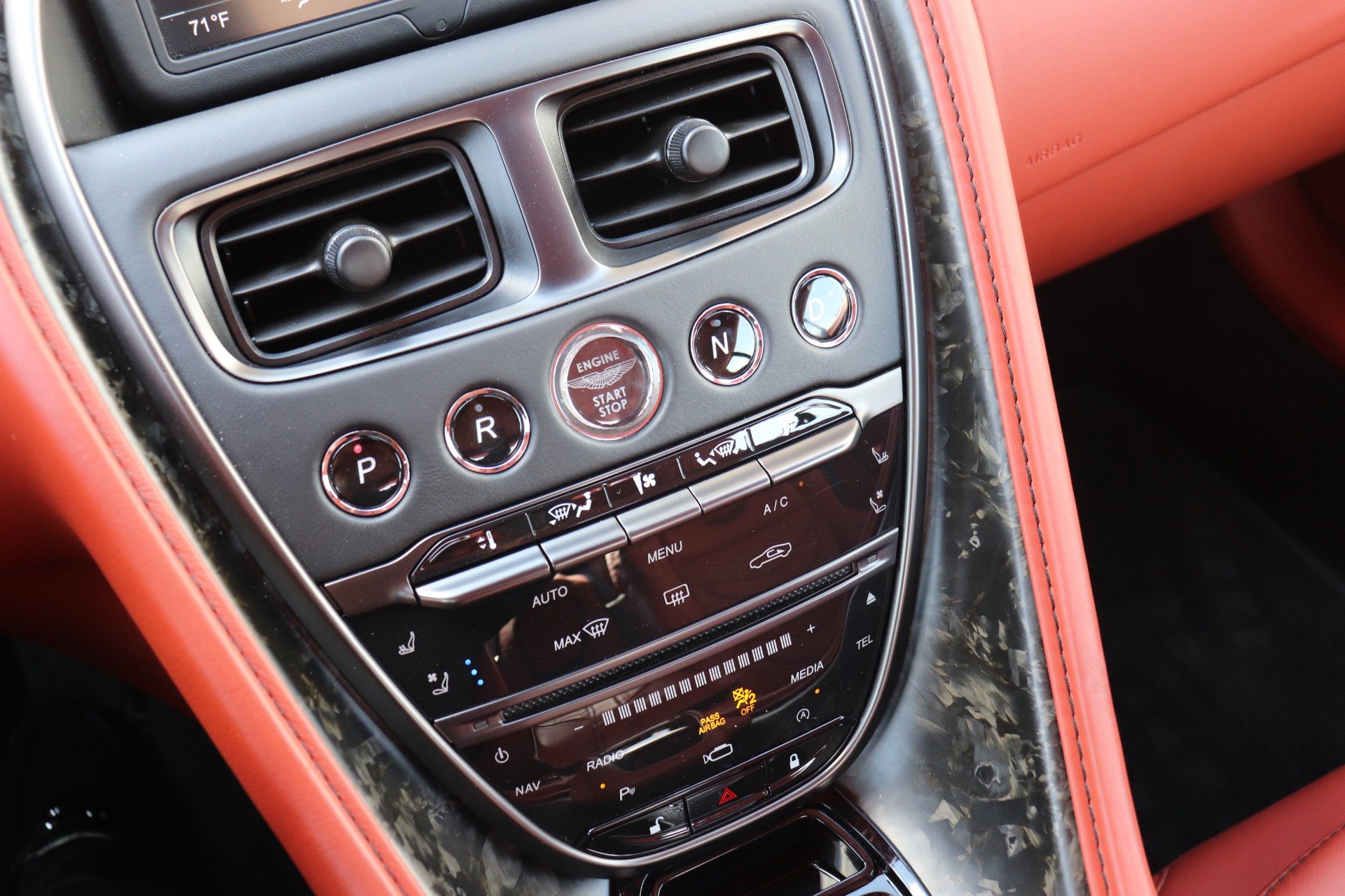 Used-2019-Aston-Martin-DBS-Superleggera