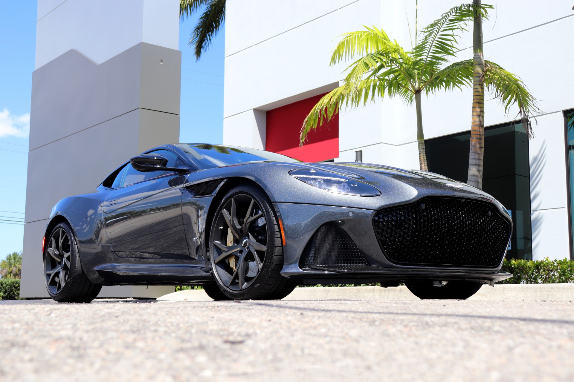Used-2019-Aston-Martin-DBS-Superleggera