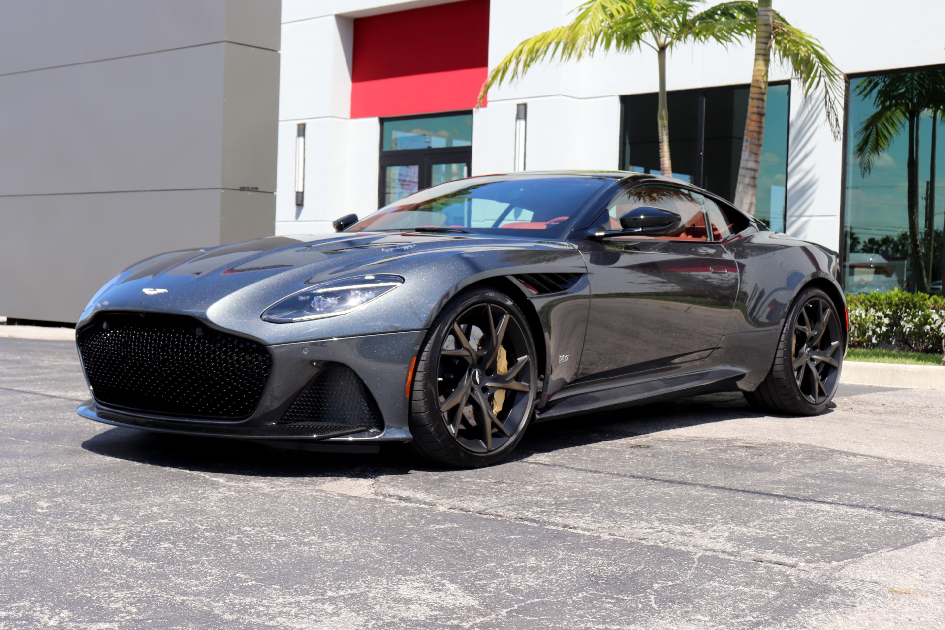 Used-2019-Aston-Martin-DBS-Superleggera