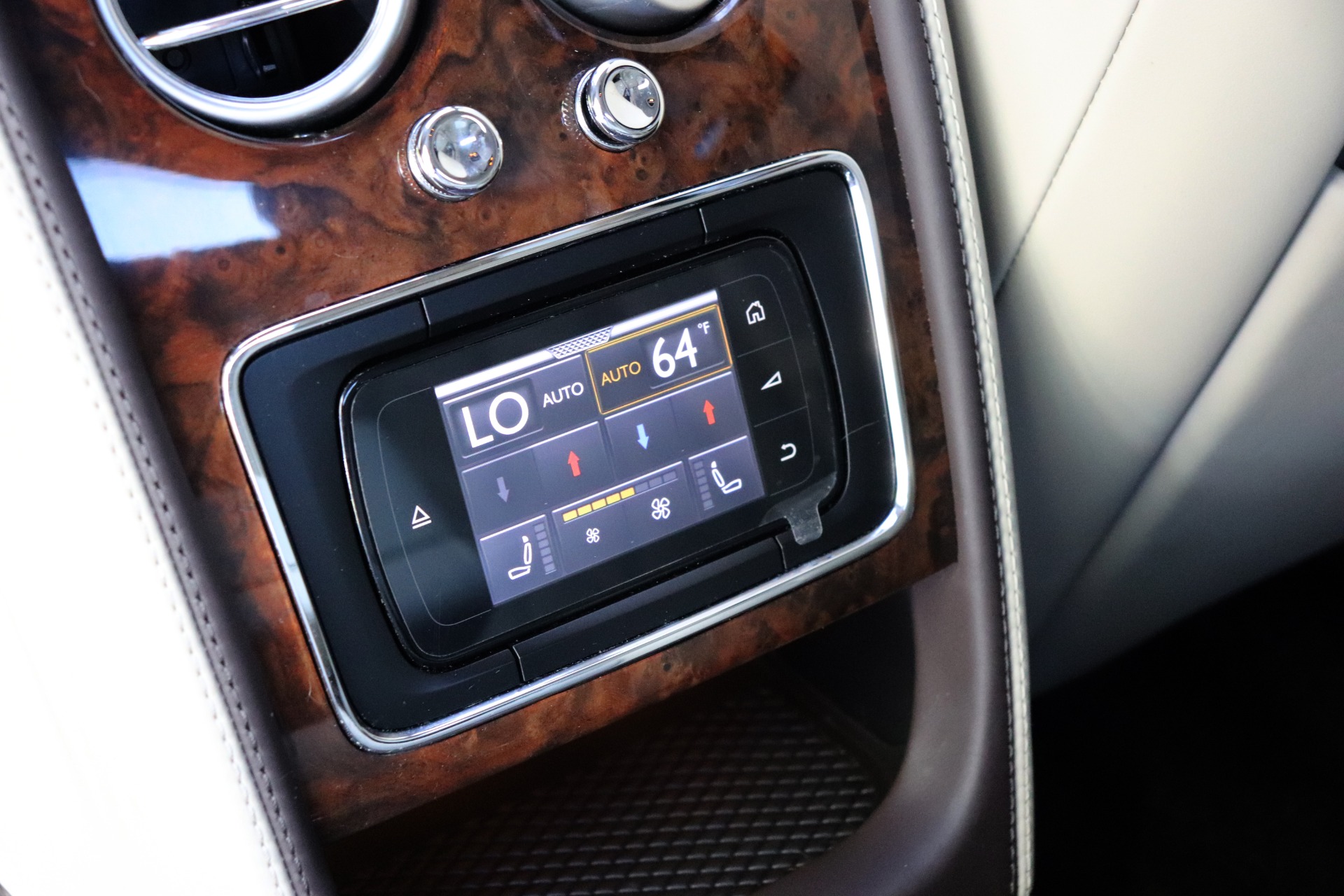 Used-2014-Bentley-Flying-Spur