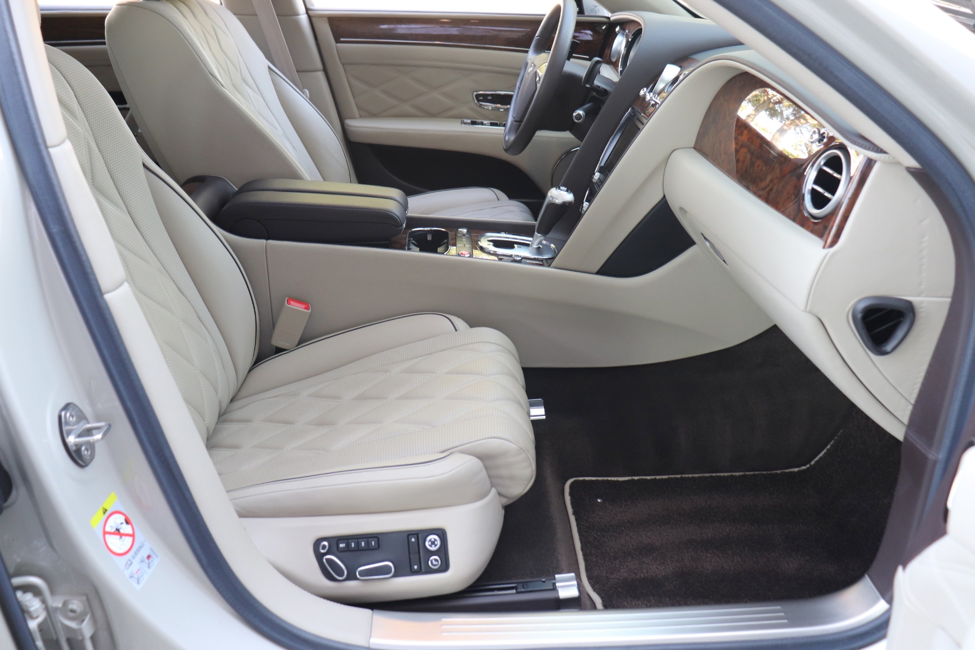 Used-2014-Bentley-Flying-Spur