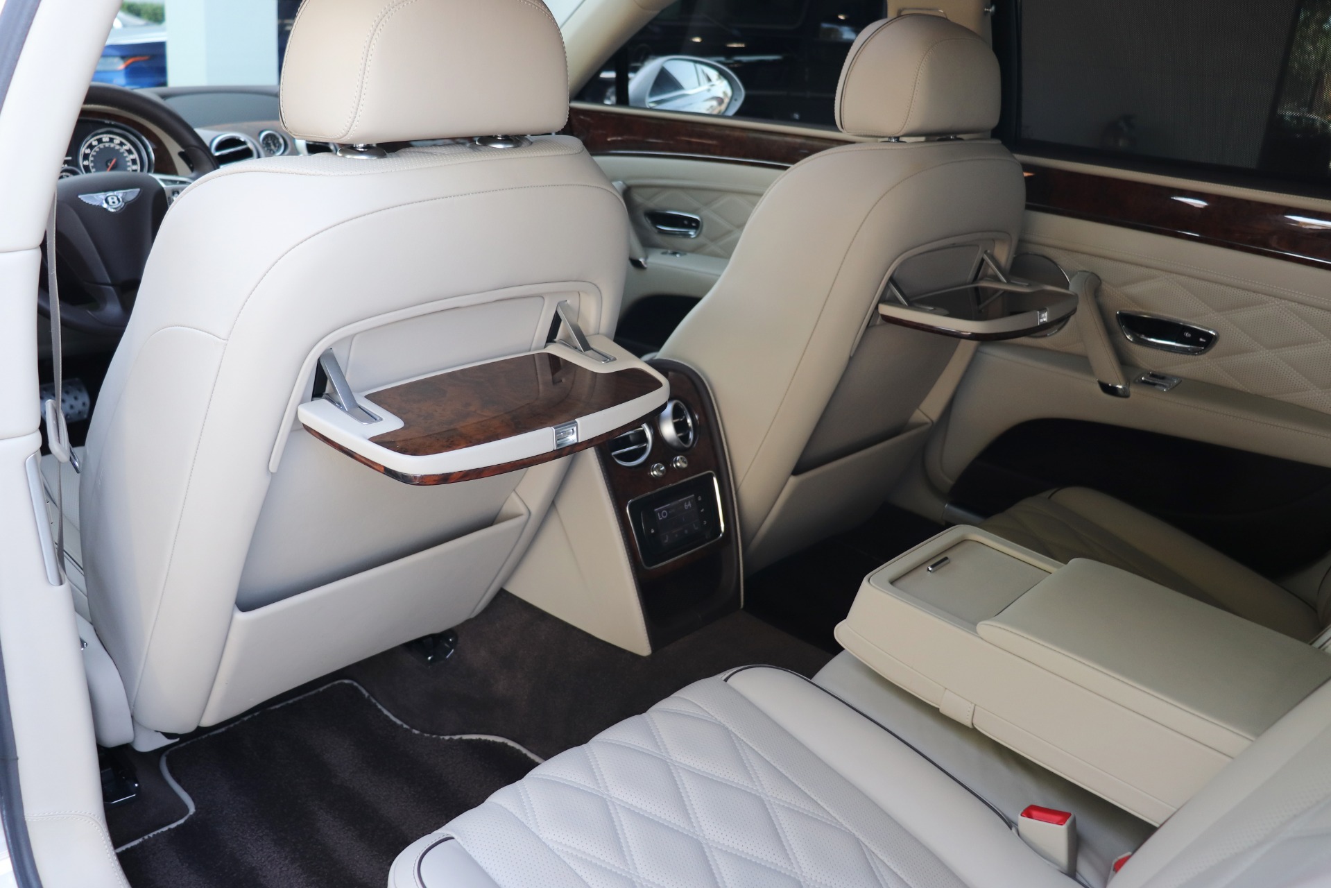 Used-2014-Bentley-Flying-Spur